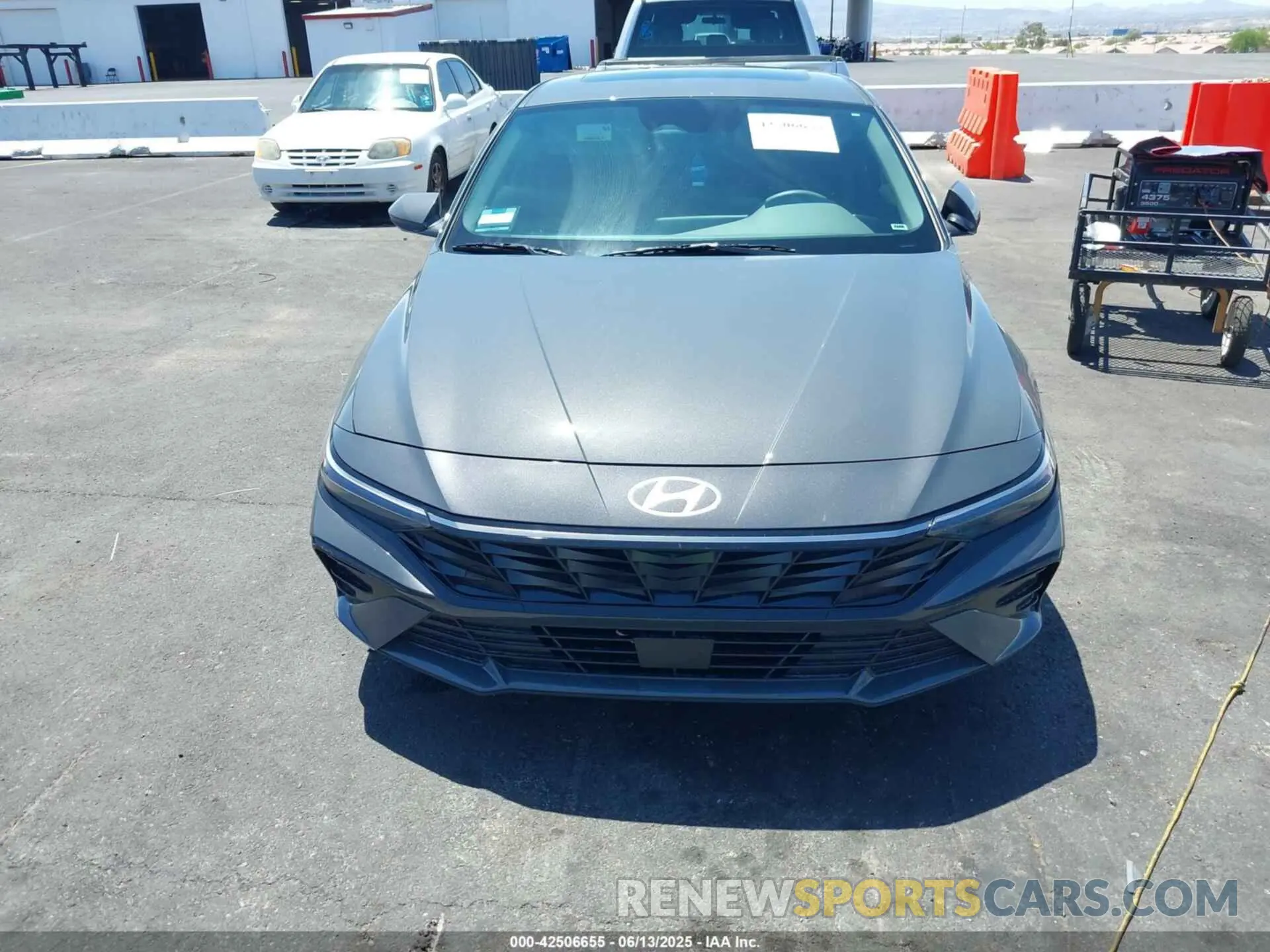 17 Photograph of a damaged car KMHLS4DG3RU795634 HYUNDAI ELANTRA 2024