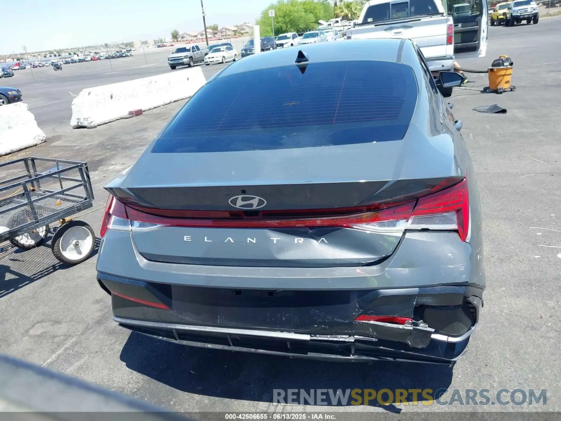 6 Photograph of a damaged car KMHLS4DG3RU795634 HYUNDAI ELANTRA 2024