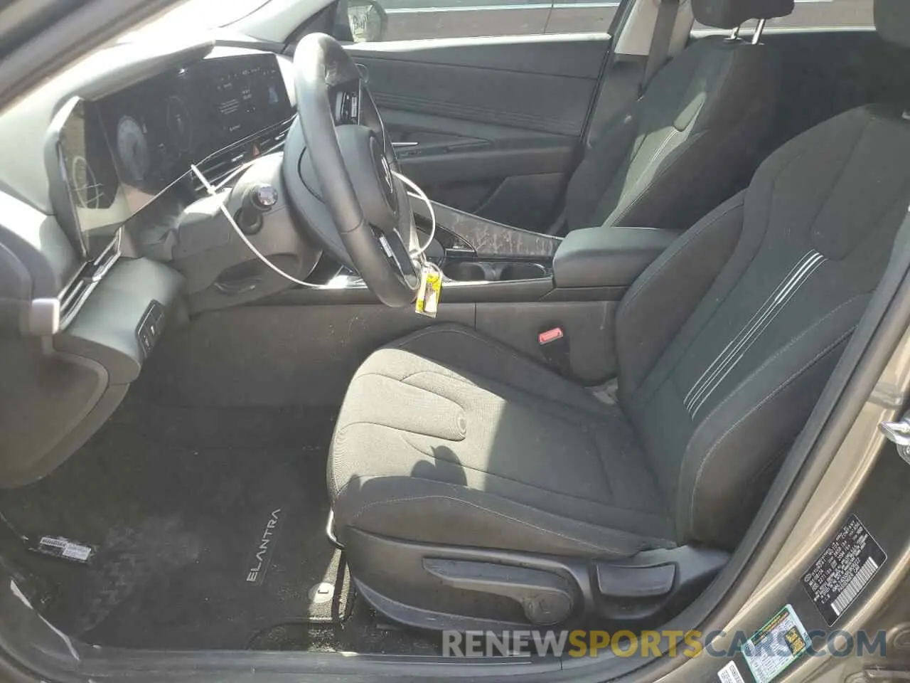 7 Photograph of a damaged car KMHLS4DG3RU808222 HYUNDAI ELANTRA 2024