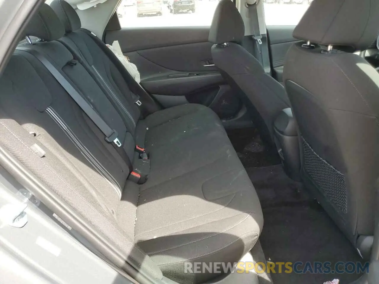 10 Photograph of a damaged car KMHLS4DG4RU645502 HYUNDAI ELANTRA 2024