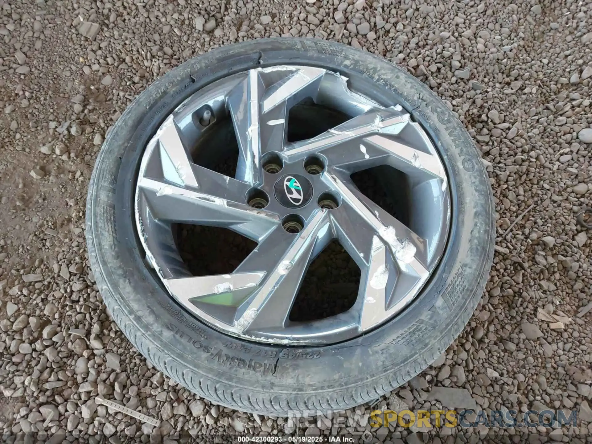 12 Photograph of a damaged car KMHLS4DG4RU717363 HYUNDAI ELANTRA 2024