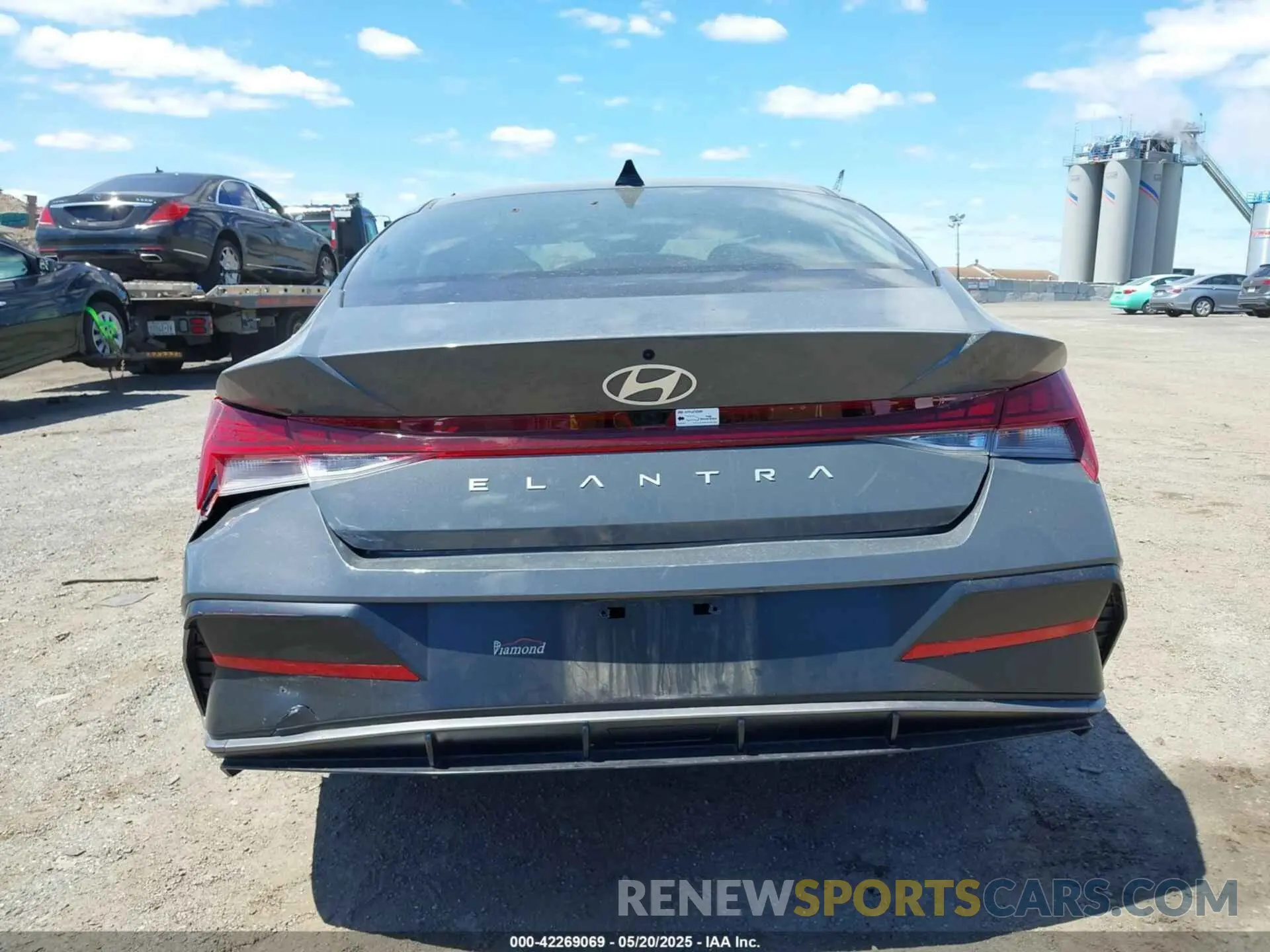 16 Photograph of a damaged car KMHLS4DG4RU749617 HYUNDAI ELANTRA 2024