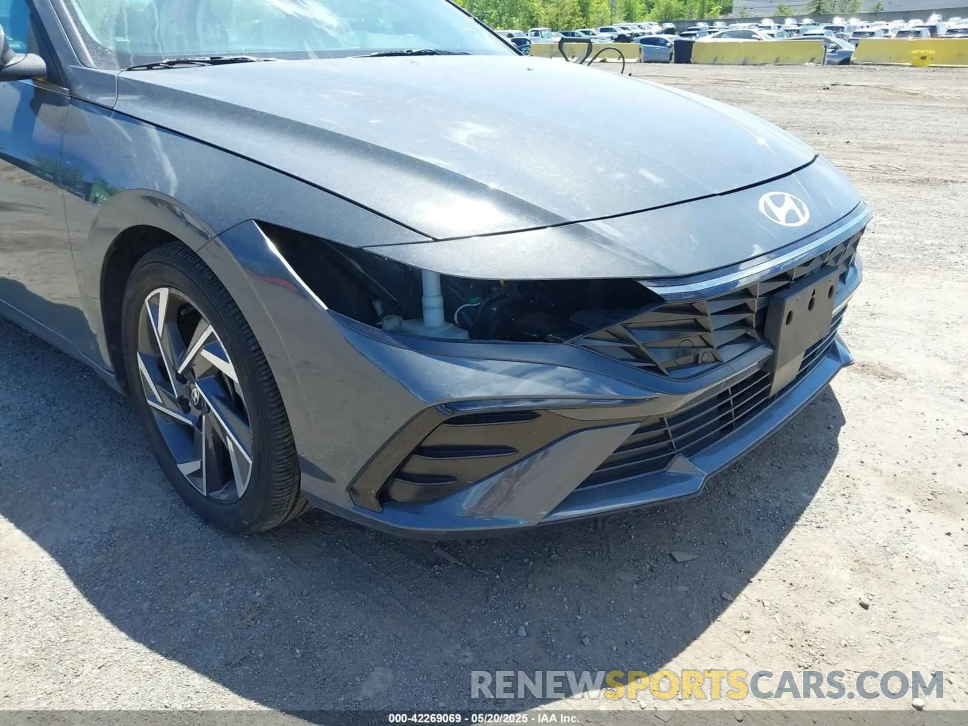 17 Photograph of a damaged car KMHLS4DG4RU749617 HYUNDAI ELANTRA 2024