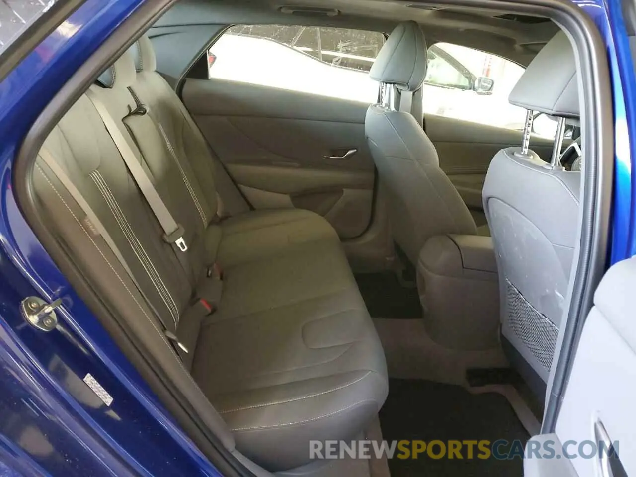 10 Photograph of a damaged car KMHLS4DG5RU718960 HYUNDAI ELANTRA 2024