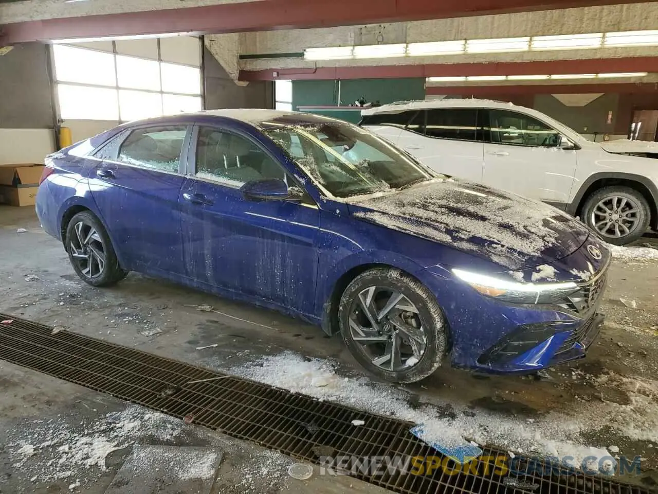 4 Photograph of a damaged car KMHLS4DG5RU718960 HYUNDAI ELANTRA 2024