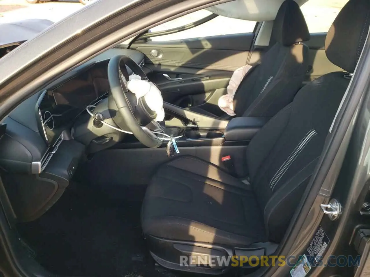 7 Photograph of a damaged car KMHLS4DG6RU688738 HYUNDAI ELANTRA 2024