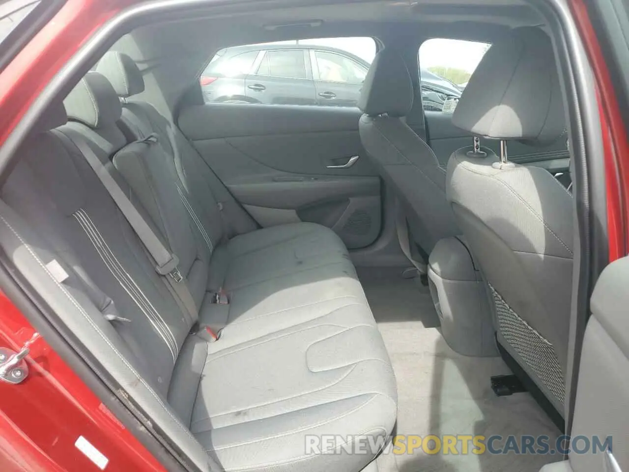 10 Photograph of a damaged car KMHLS4DG6RU715968 HYUNDAI ELANTRA 2024