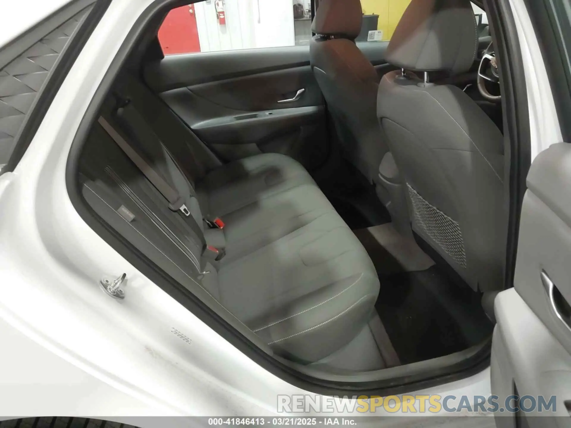 8 Photograph of a damaged car KMHLS4DG6RU770355 HYUNDAI ELANTRA 2024