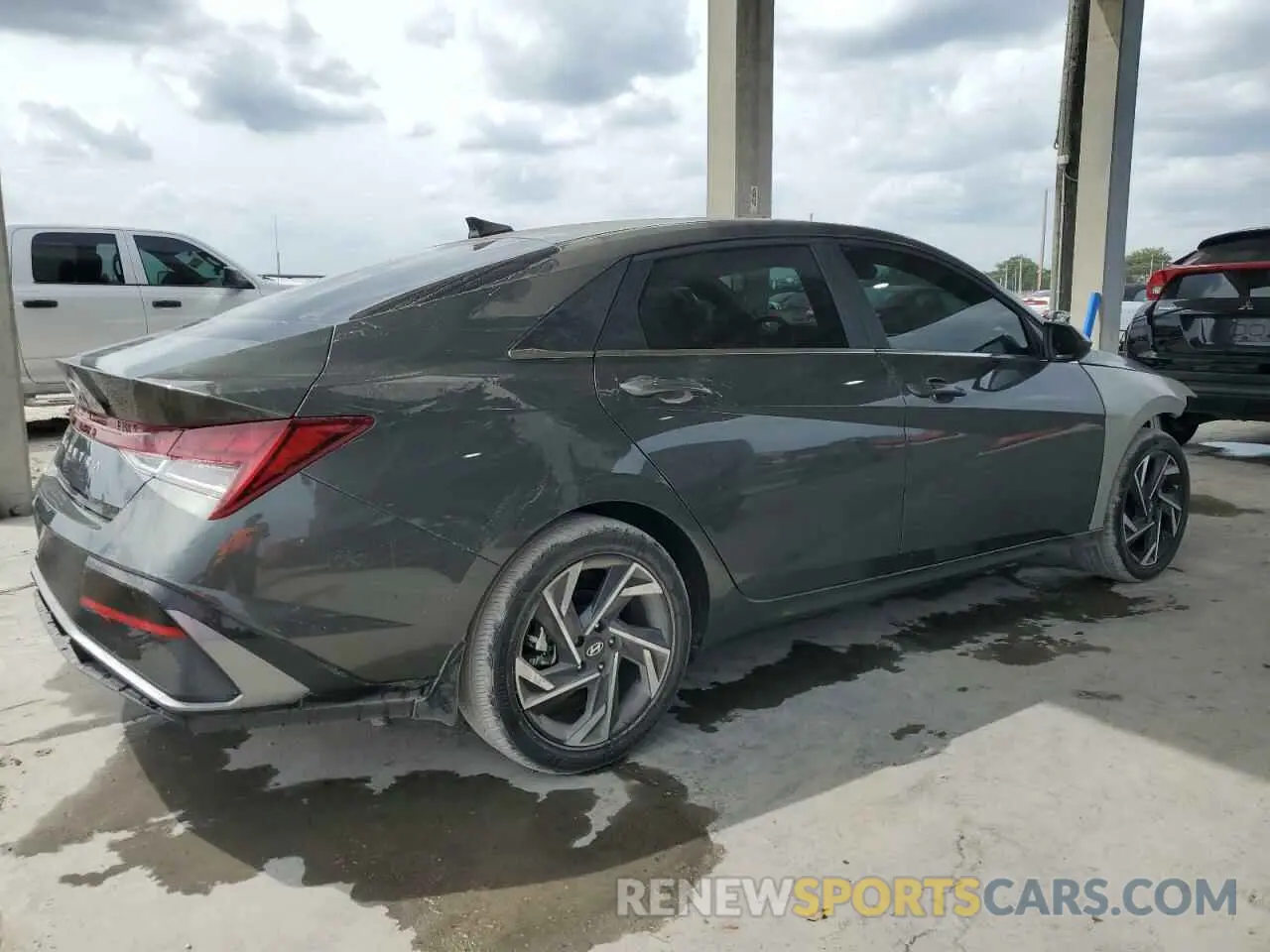3 Photograph of a damaged car KMHLS4DG6RU805105 HYUNDAI ELANTRA 2024