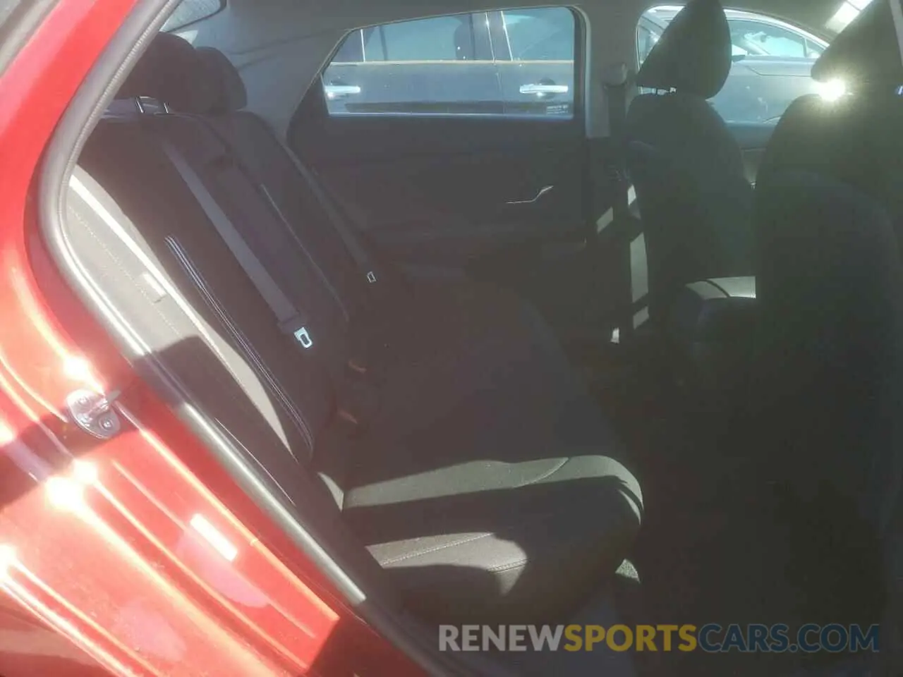 10 Photograph of a damaged car KMHLS4DG7RU673973 HYUNDAI ELANTRA 2024