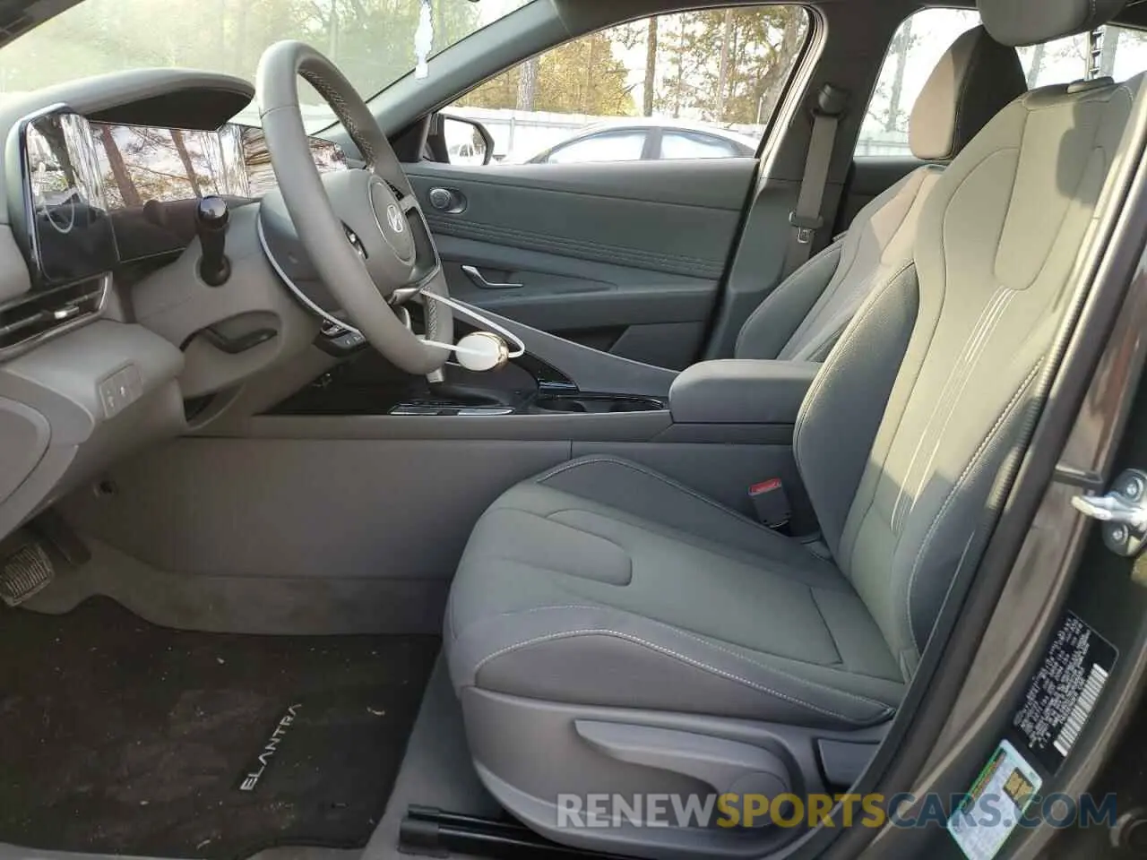7 Photograph of a damaged car KMHLS4DG7RU688683 HYUNDAI ELANTRA 2024