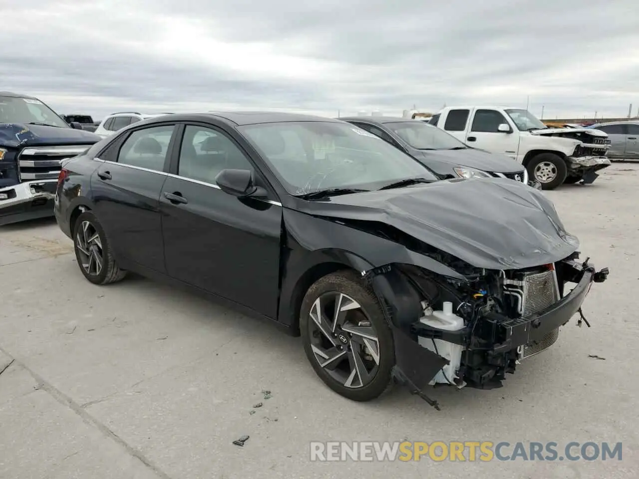 4 Photograph of a damaged car KMHLS4DG7RU698064 HYUNDAI ELANTRA 2024