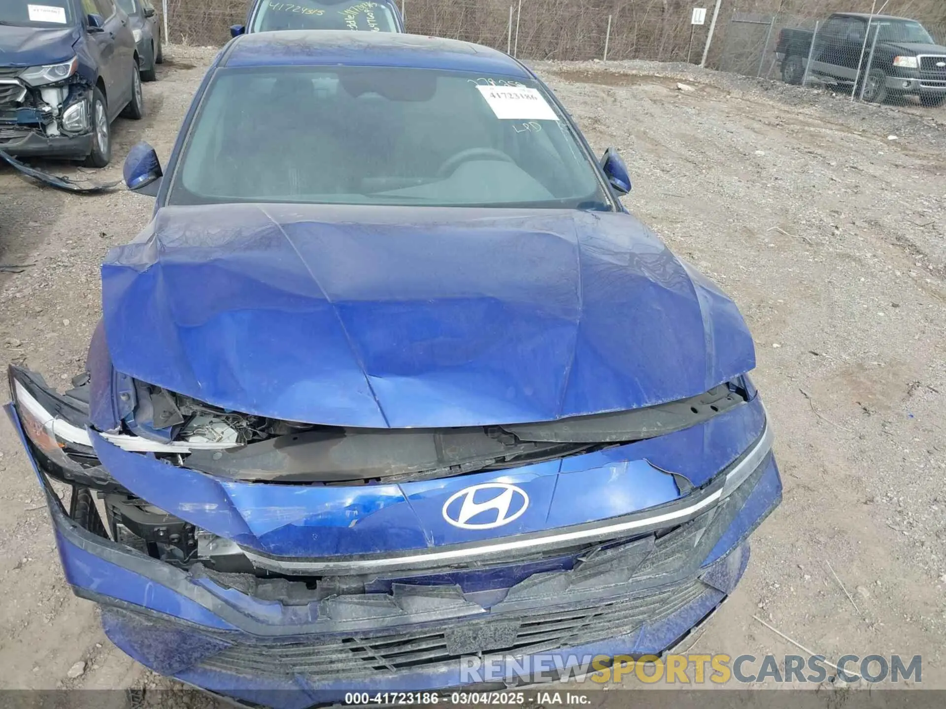 12 Photograph of a damaged car KMHLS4DG7RU789285 HYUNDAI ELANTRA 2024