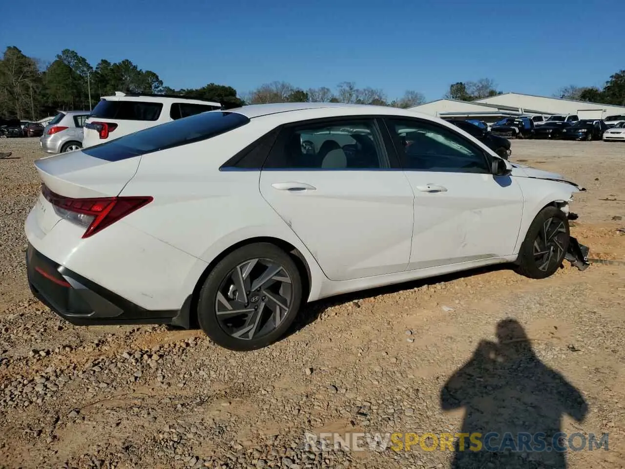3 Photograph of a damaged car KMHLS4DG7RU813083 HYUNDAI ELANTRA 2024