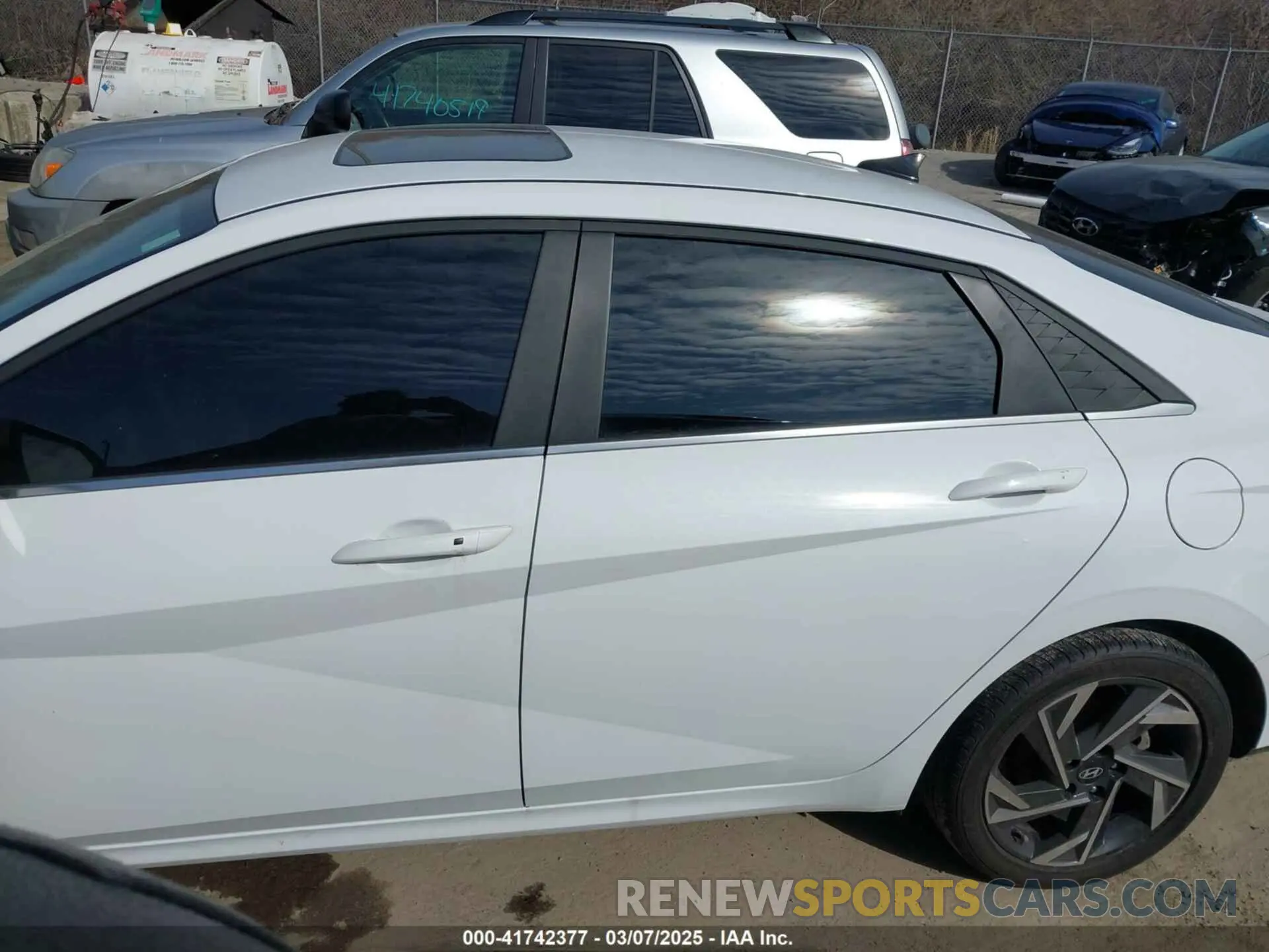 15 Photograph of a damaged car KMHLS4DG8RU646944 HYUNDAI ELANTRA 2024