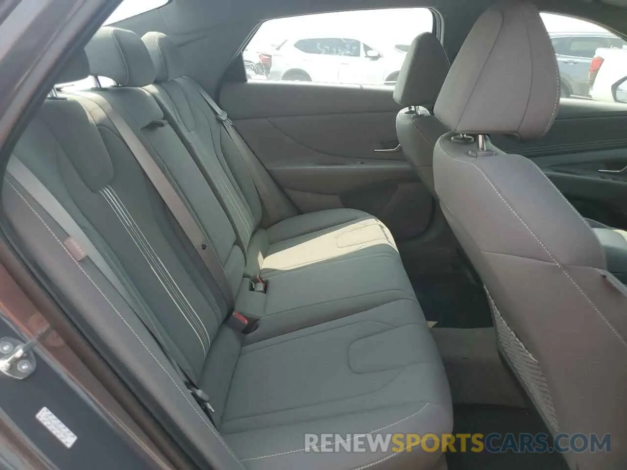 10 Photograph of a damaged car KMHLS4DG8RU759163 HYUNDAI ELANTRA 2024