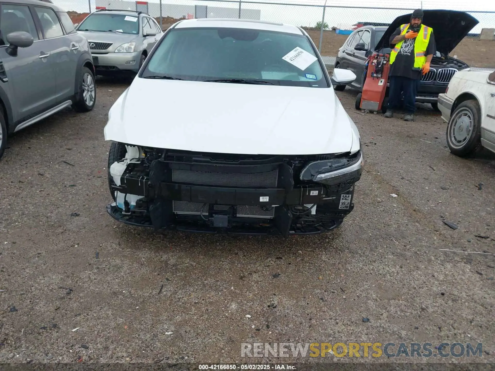 6 Photograph of a damaged car KMHLS4DG8RU770843 HYUNDAI ELANTRA 2024