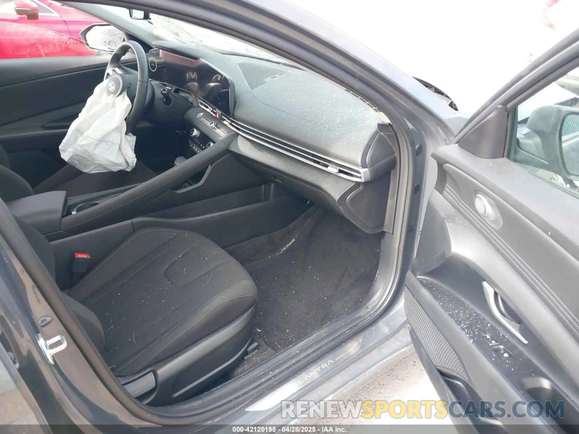 5 Photograph of a damaged car KMHLS4DG8RU841099 HYUNDAI ELANTRA 2024