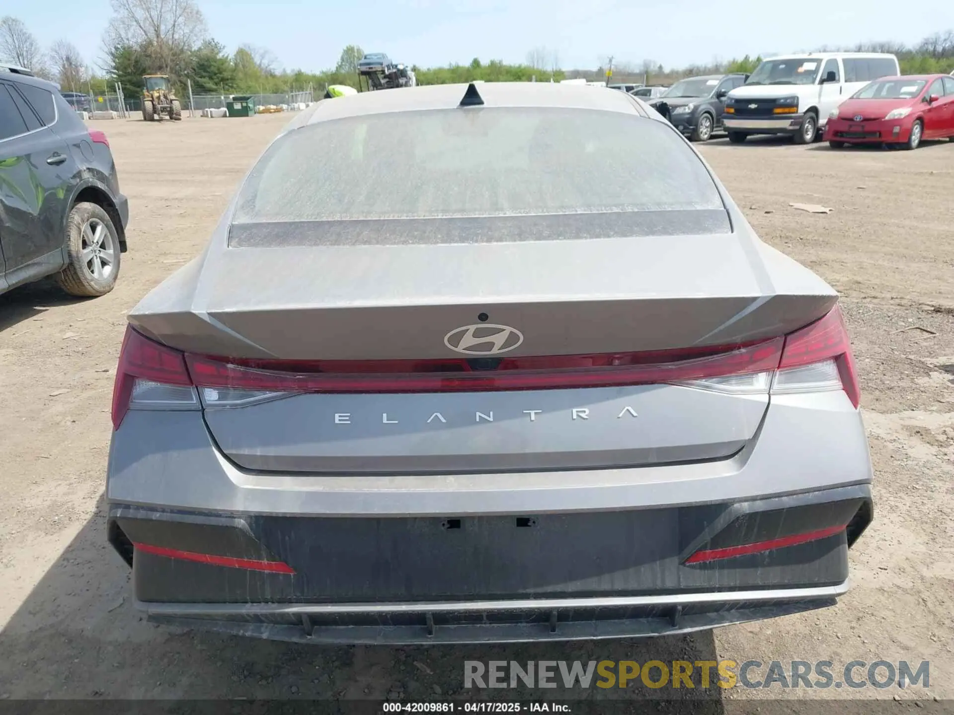 16 Photograph of a damaged car KMHLS4DG8RU844102 HYUNDAI ELANTRA 2024