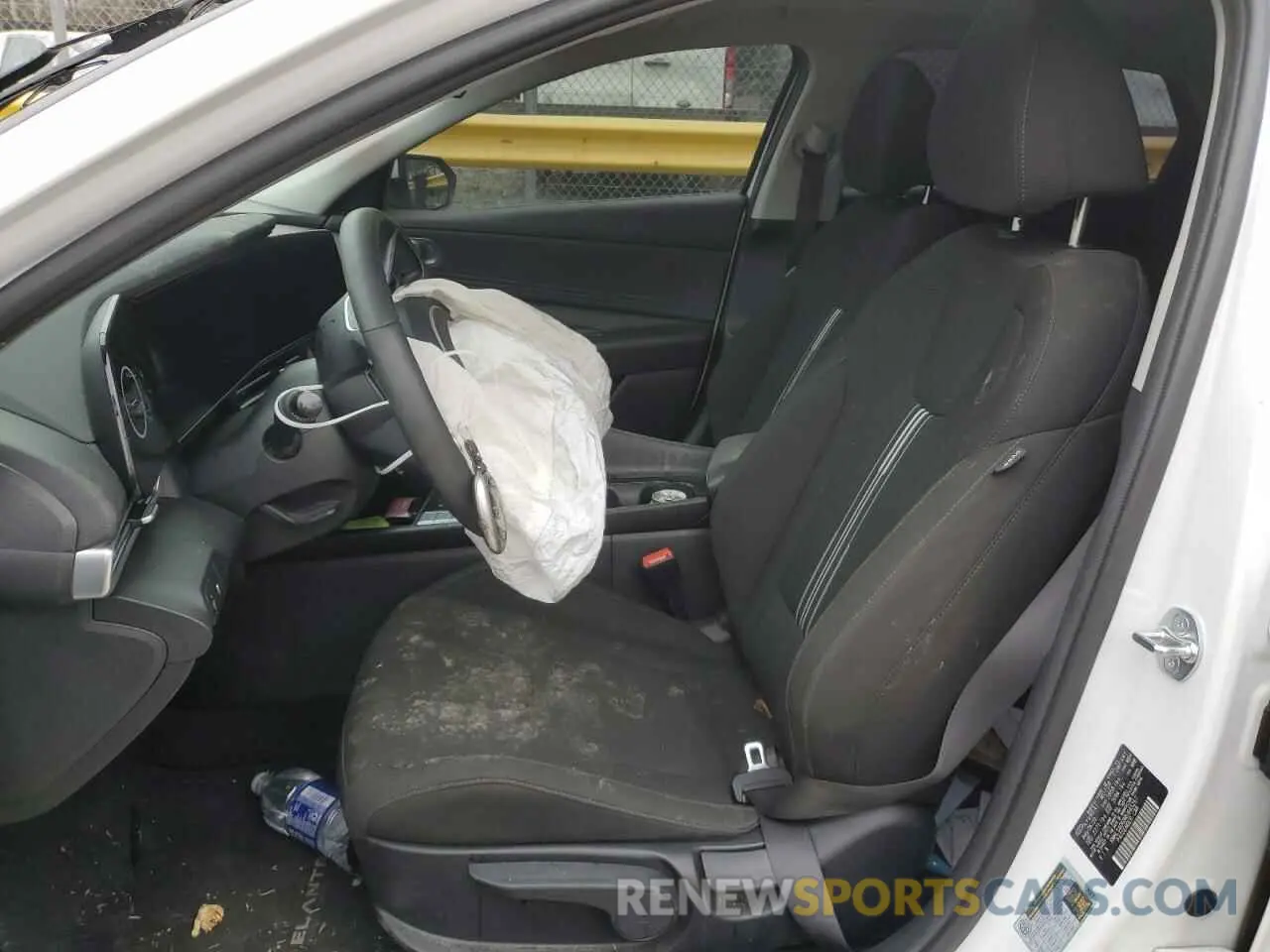7 Photograph of a damaged car KMHLS4DG9RU645267 HYUNDAI ELANTRA 2024