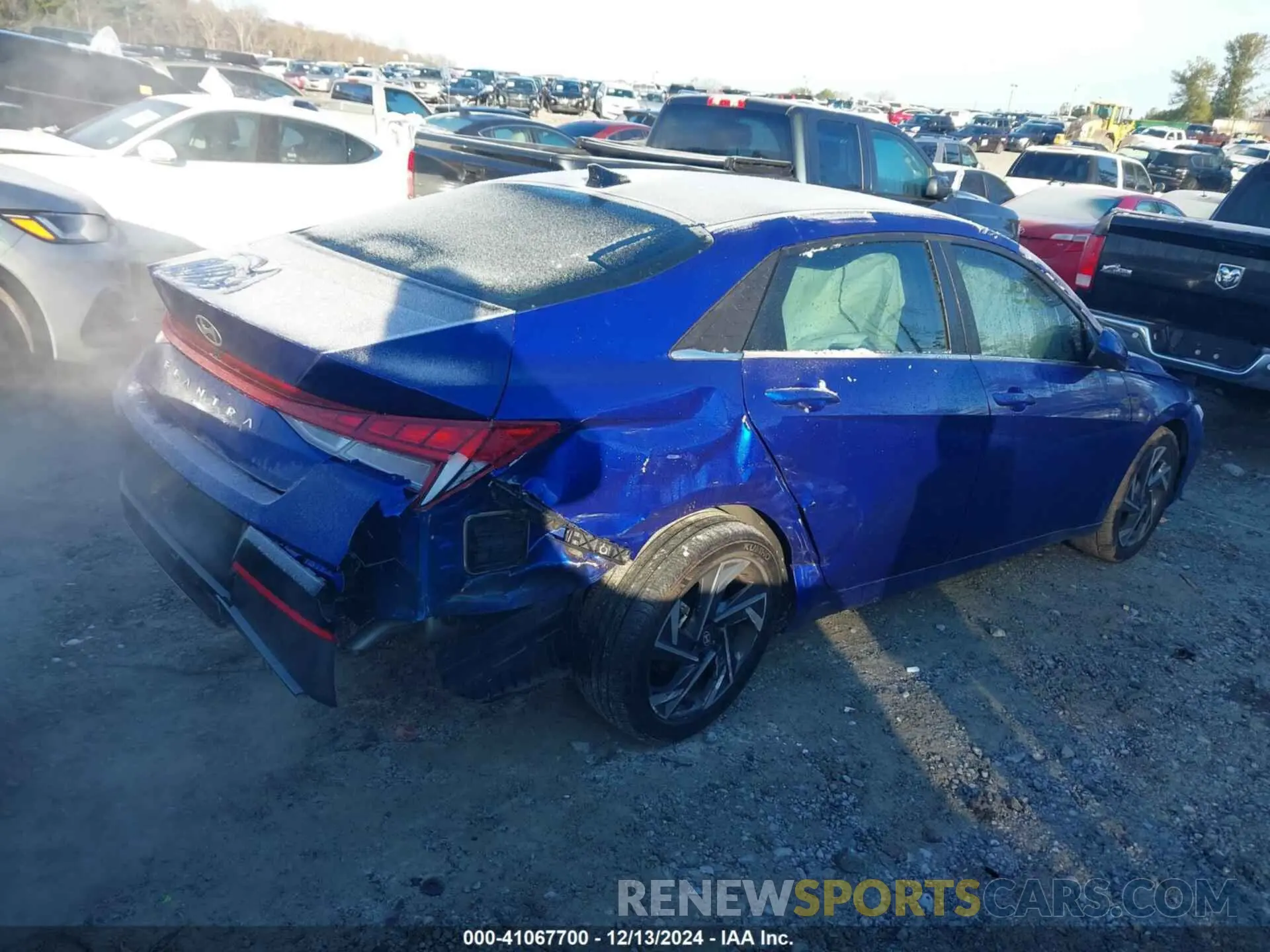 4 Photograph of a damaged car KMHLS4DG9RU661811 HYUNDAI ELANTRA 2024