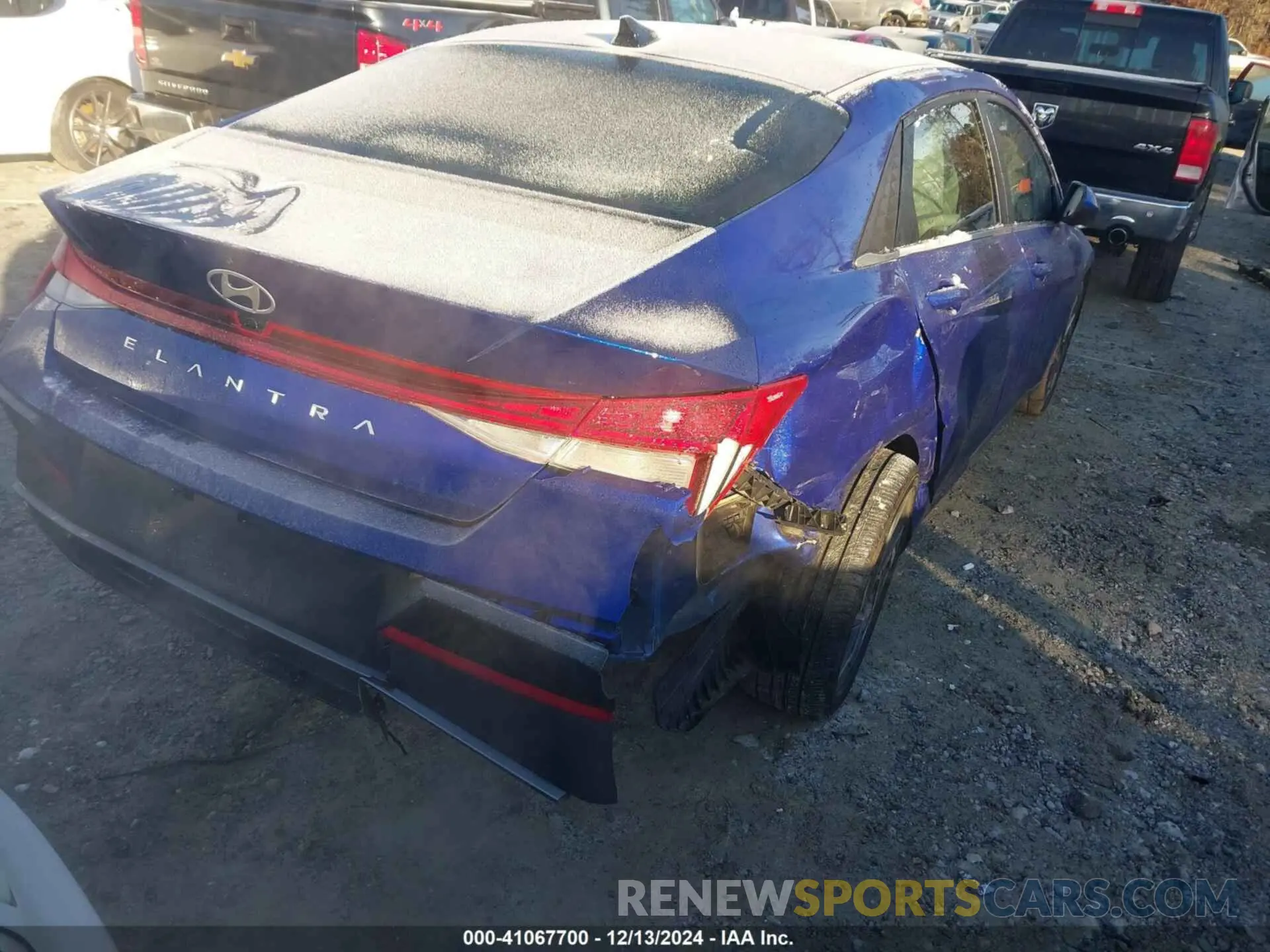 6 Photograph of a damaged car KMHLS4DG9RU661811 HYUNDAI ELANTRA 2024