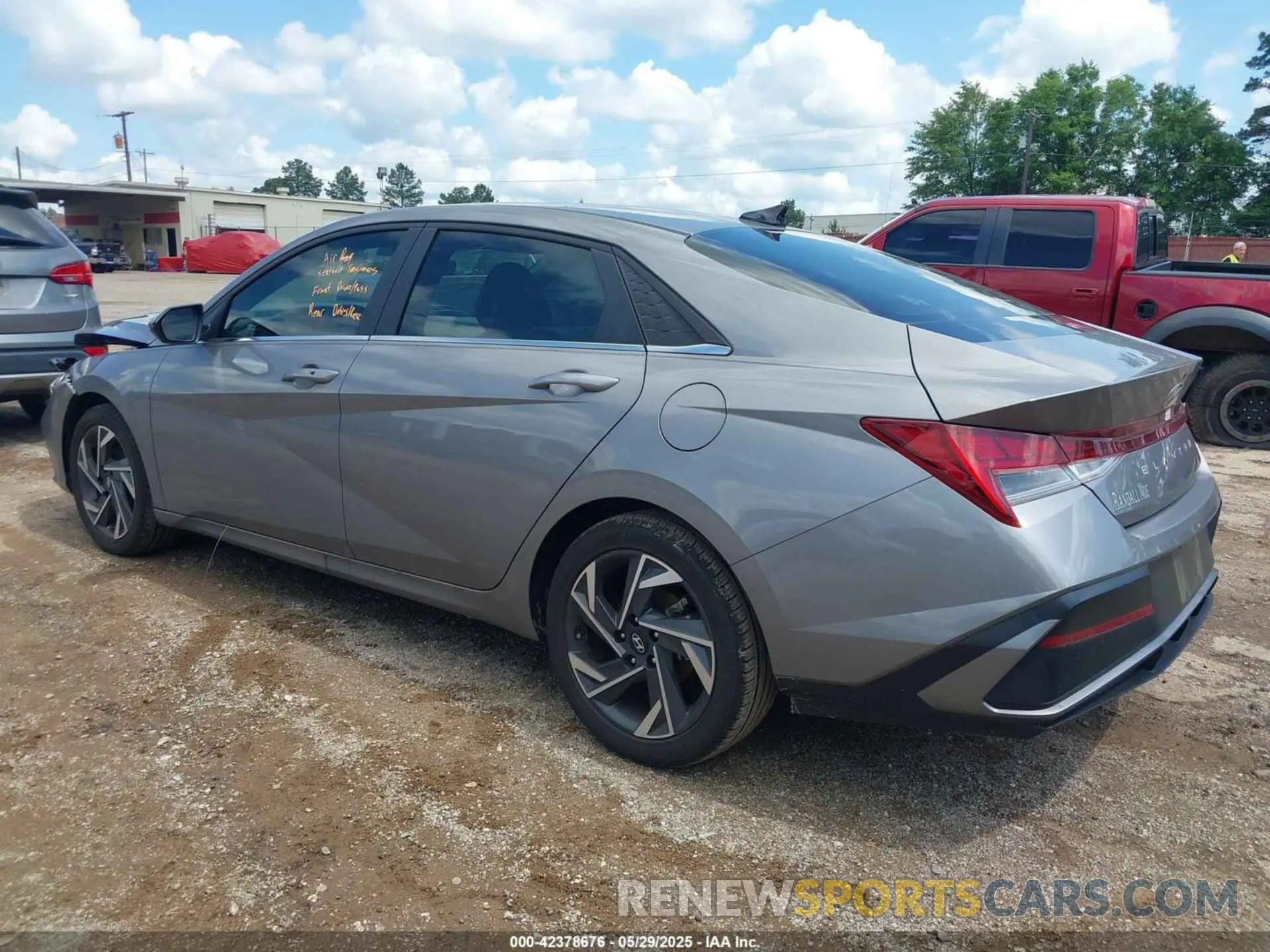 3 Photograph of a damaged car KMHLS4DG9RU786310 HYUNDAI ELANTRA 2024
