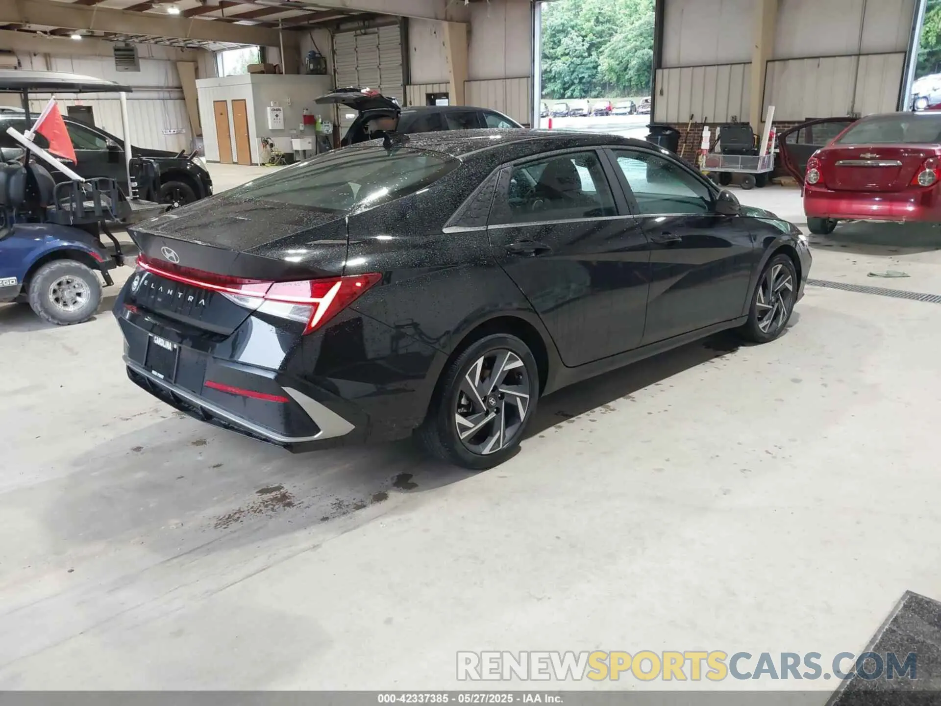4 Photograph of a damaged car KMHLS4DGXRU647500 HYUNDAI ELANTRA 2024