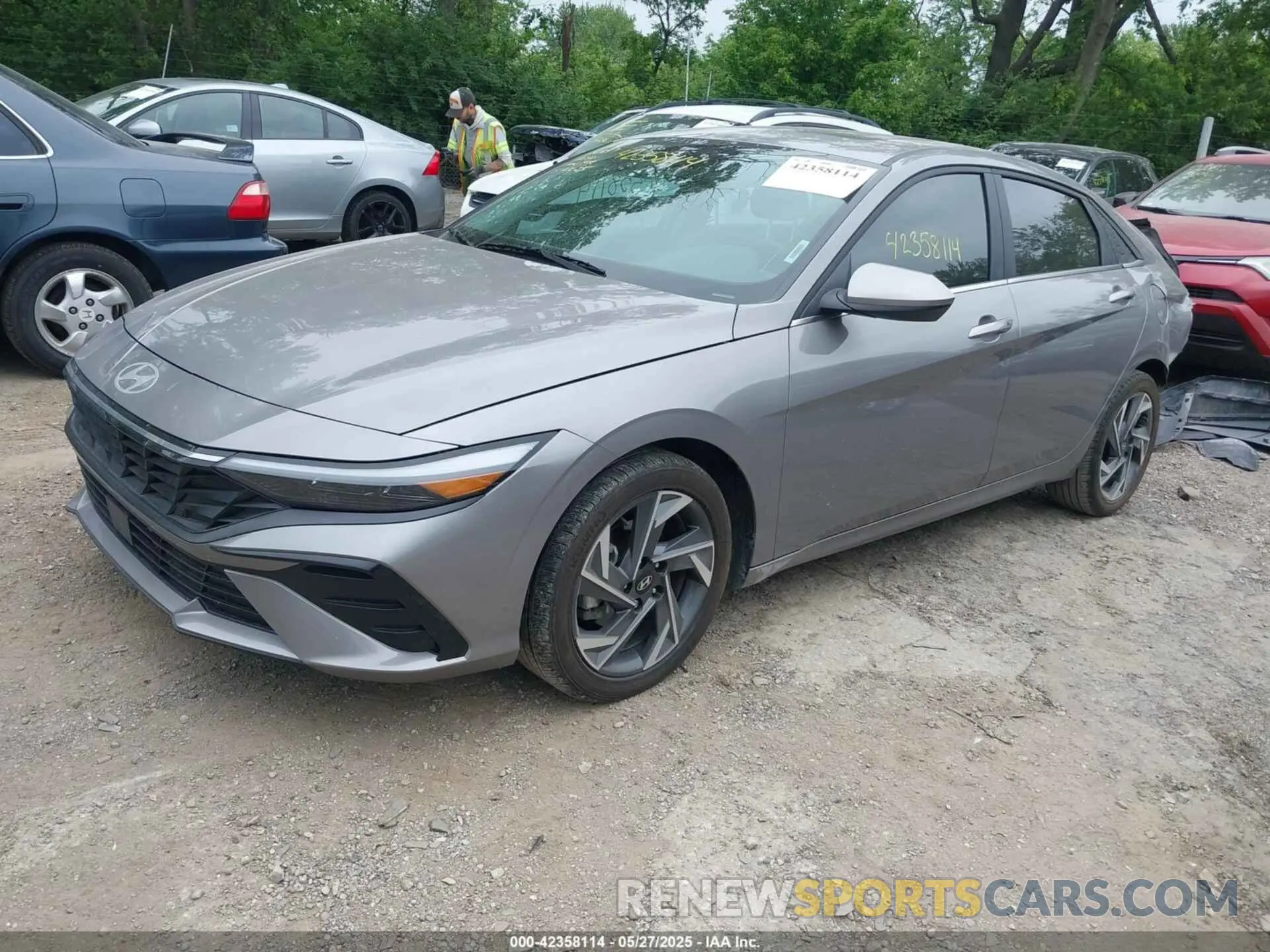 2 Photograph of a damaged car KMHLS4DGXRU697619 HYUNDAI ELANTRA 2024
