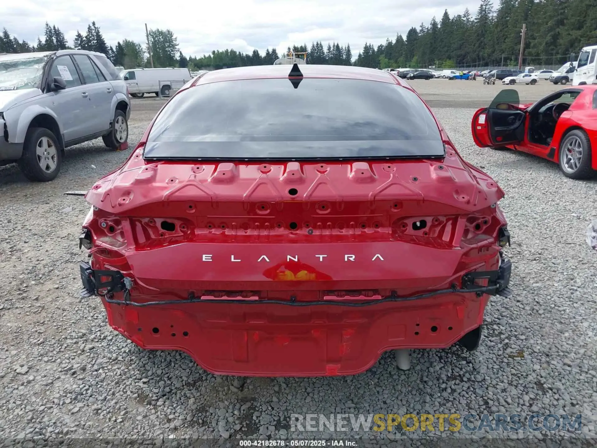 6 Photograph of a damaged car KMHLS4DGXRU787577 HYUNDAI ELANTRA 2024