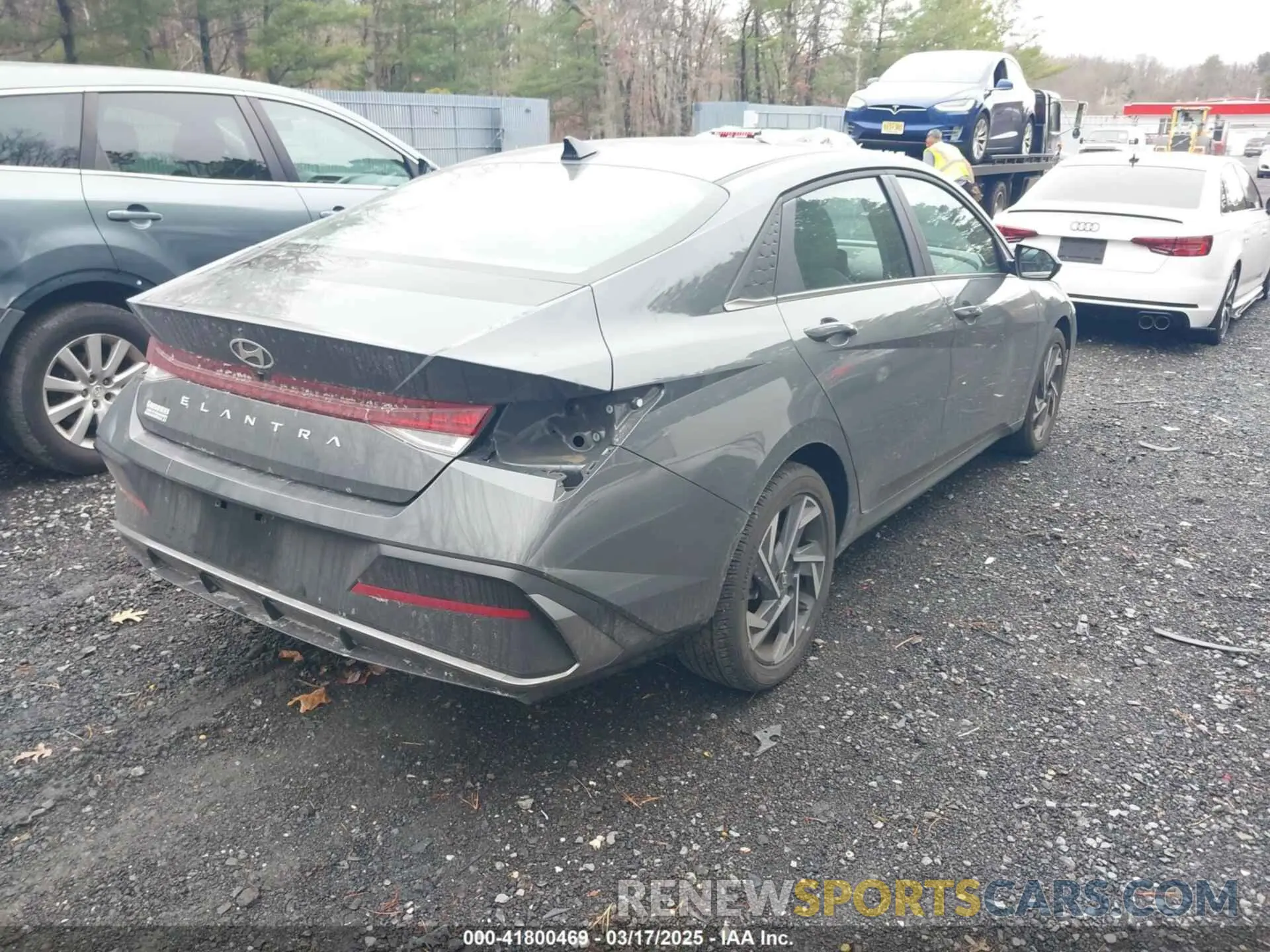 4 Photograph of a damaged car KMHLS4DGXRU809075 HYUNDAI ELANTRA 2024