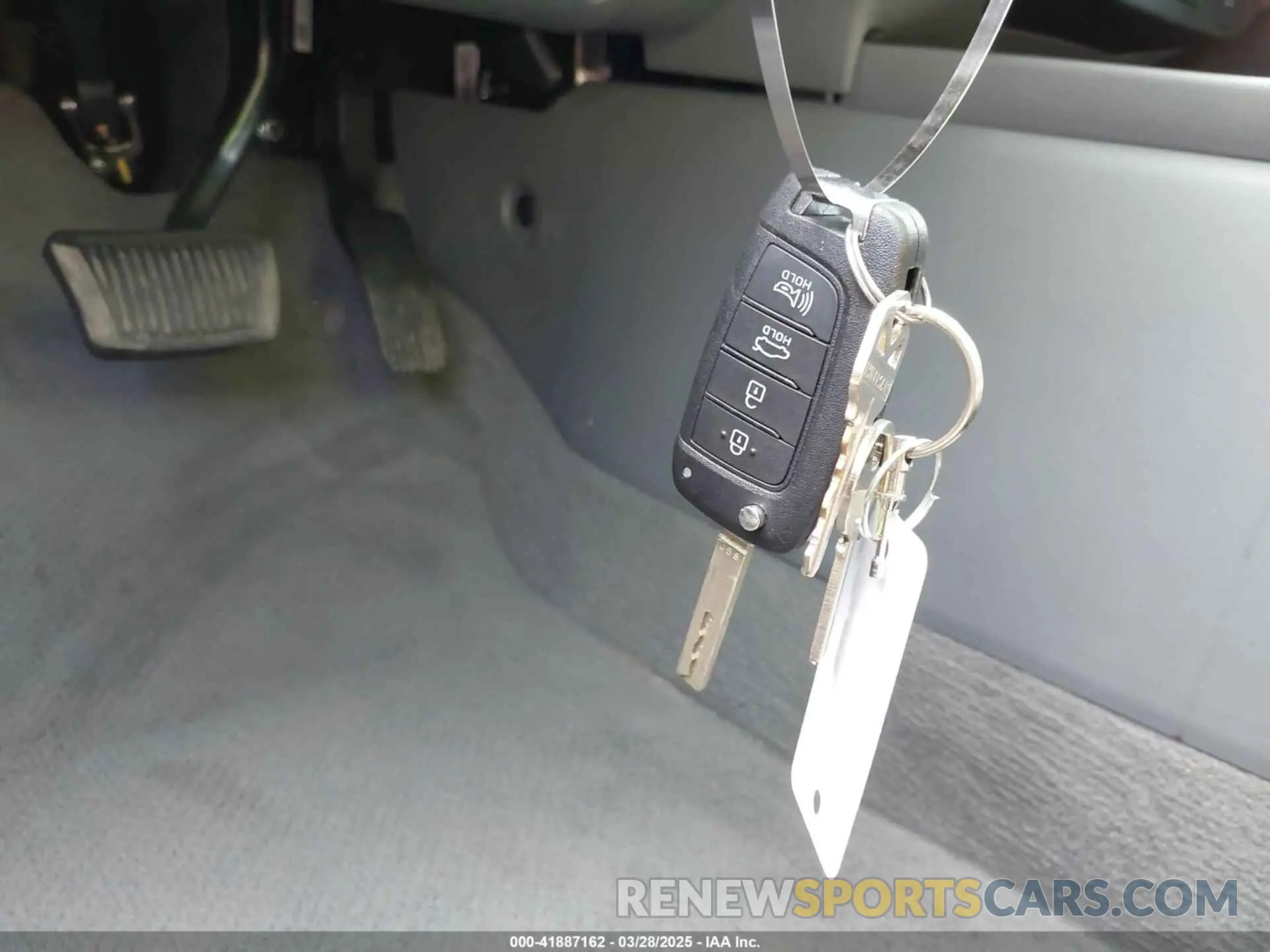 11 Photograph of a damaged car KMHLL4DG0SU855615 HYUNDAI ELANTRA 2025
