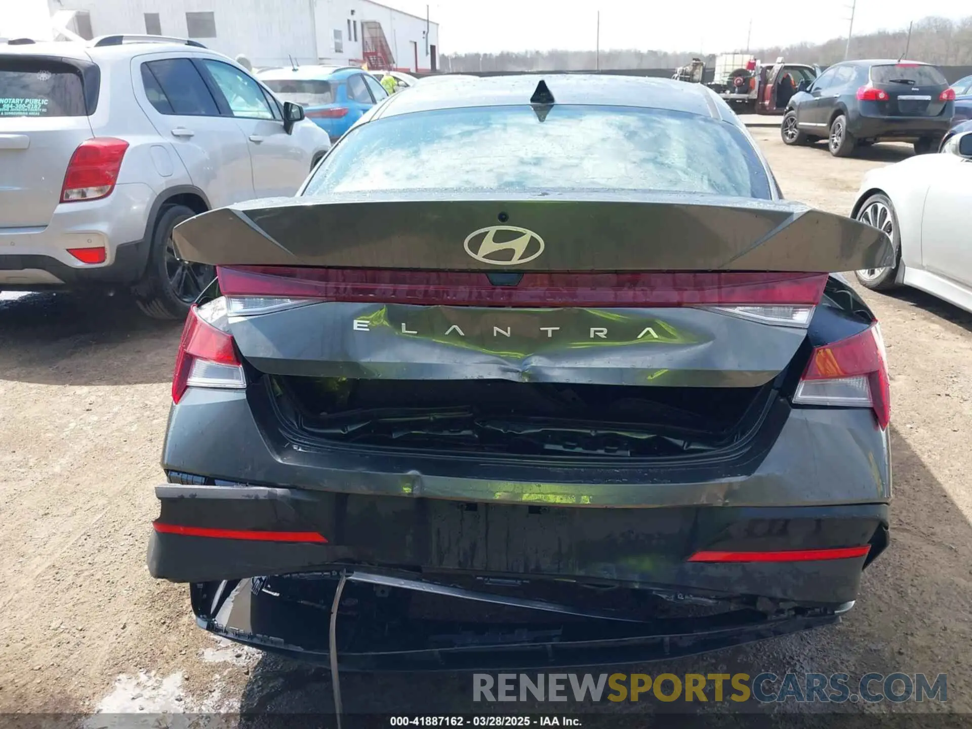 6 Photograph of a damaged car KMHLL4DG0SU855615 HYUNDAI ELANTRA 2025