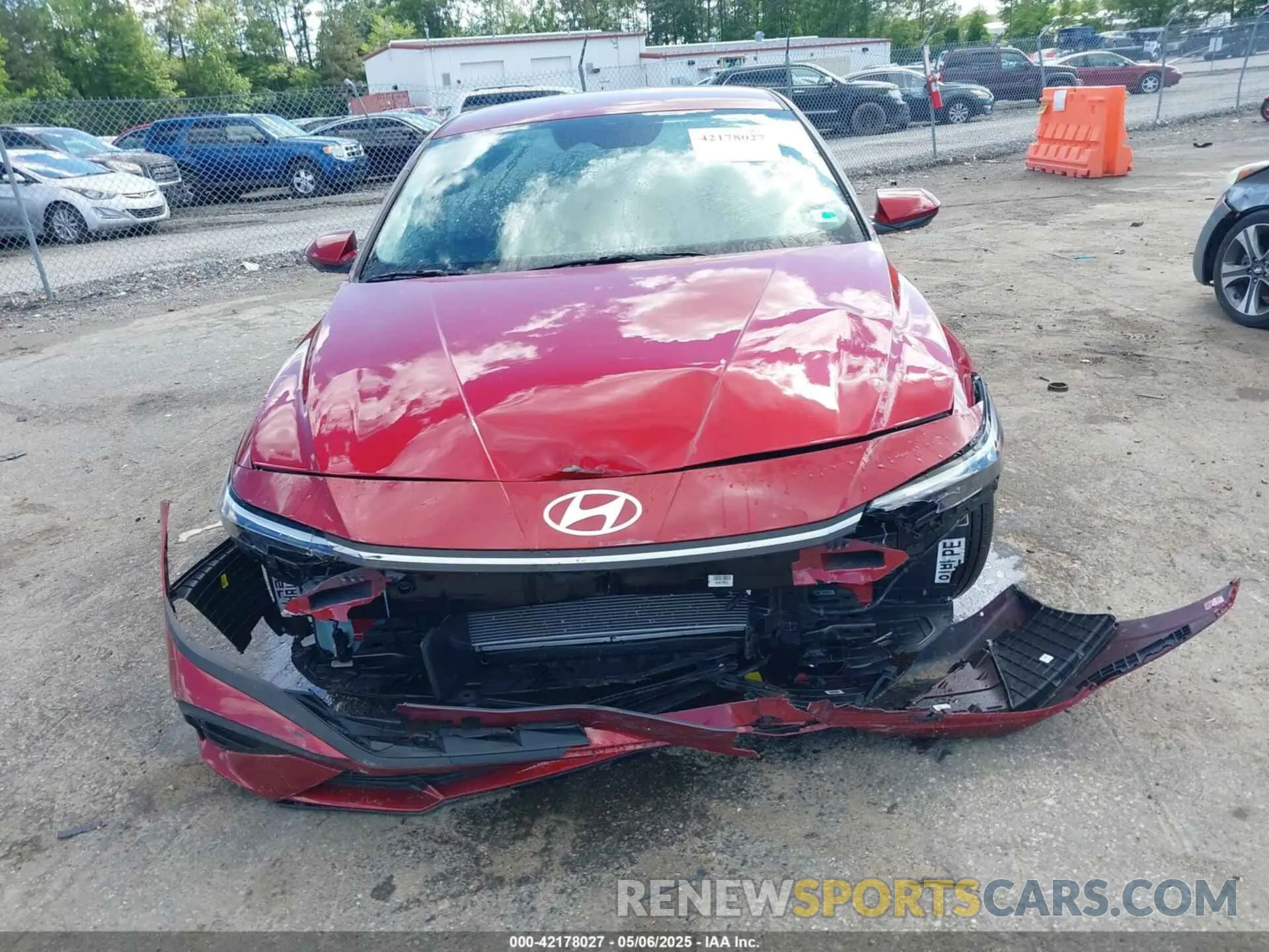12 Photograph of a damaged car KMHLL4DG0SU867716 HYUNDAI ELANTRA 2025