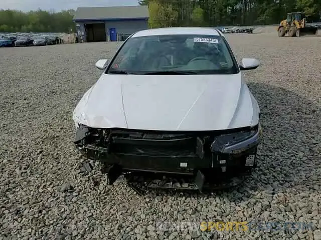 14 Photograph of a damaged car KMHLL4DG0SU898271 HYUNDAI ELANTRA 2025