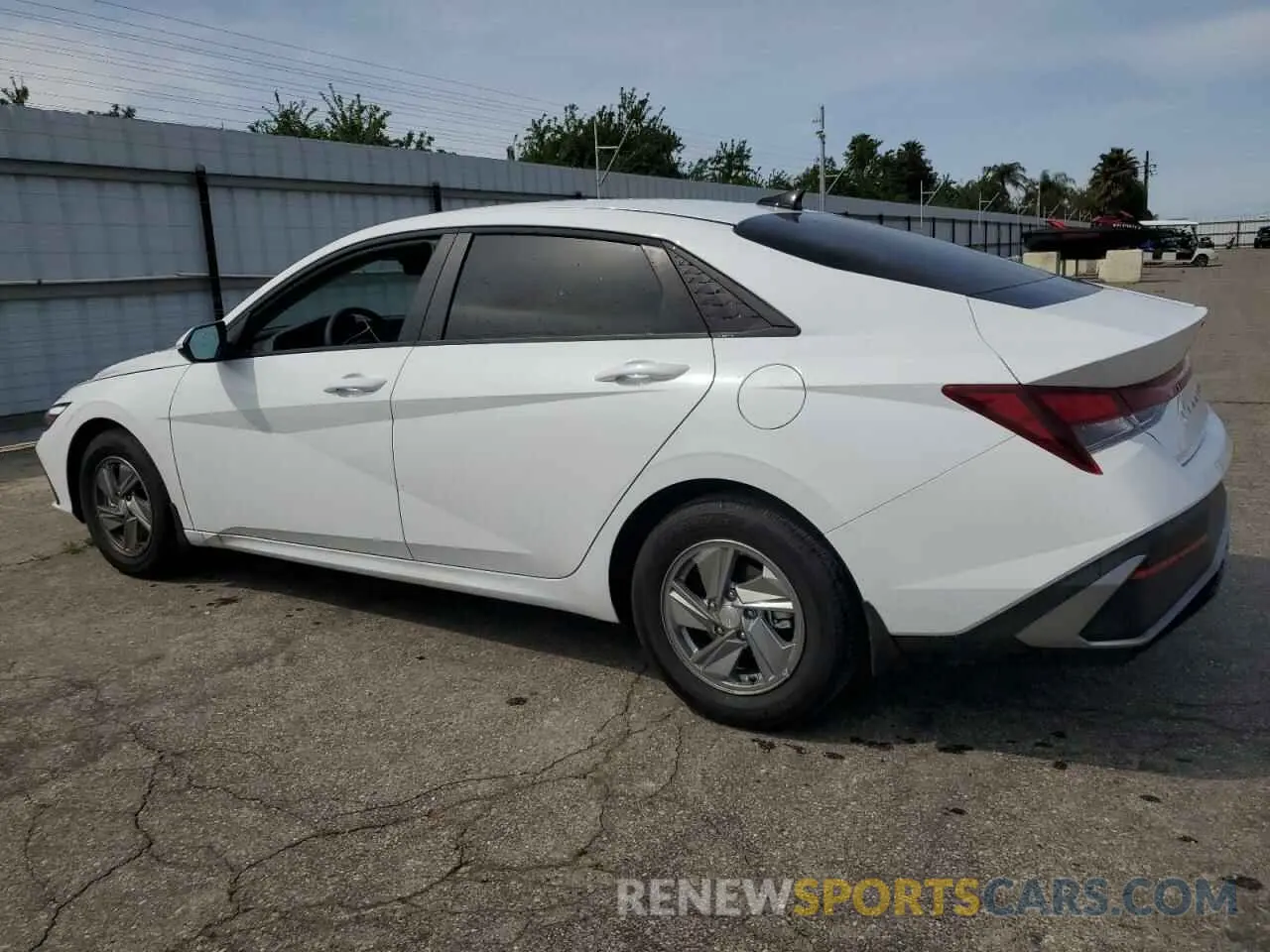 2 Photograph of a damaged car KMHLL4DG0SU949686 HYUNDAI ELANTRA 2025