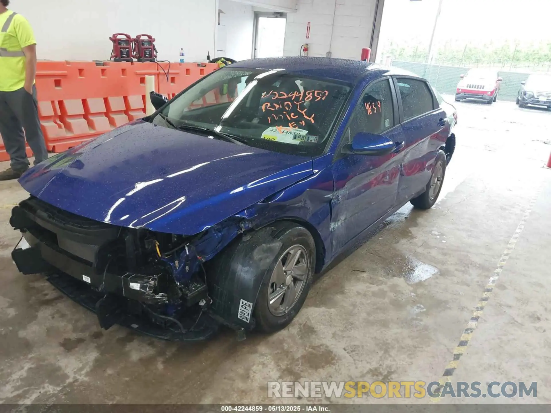 2 Photograph of a damaged car KMHLL4DG0SU955293 HYUNDAI ELANTRA 2025