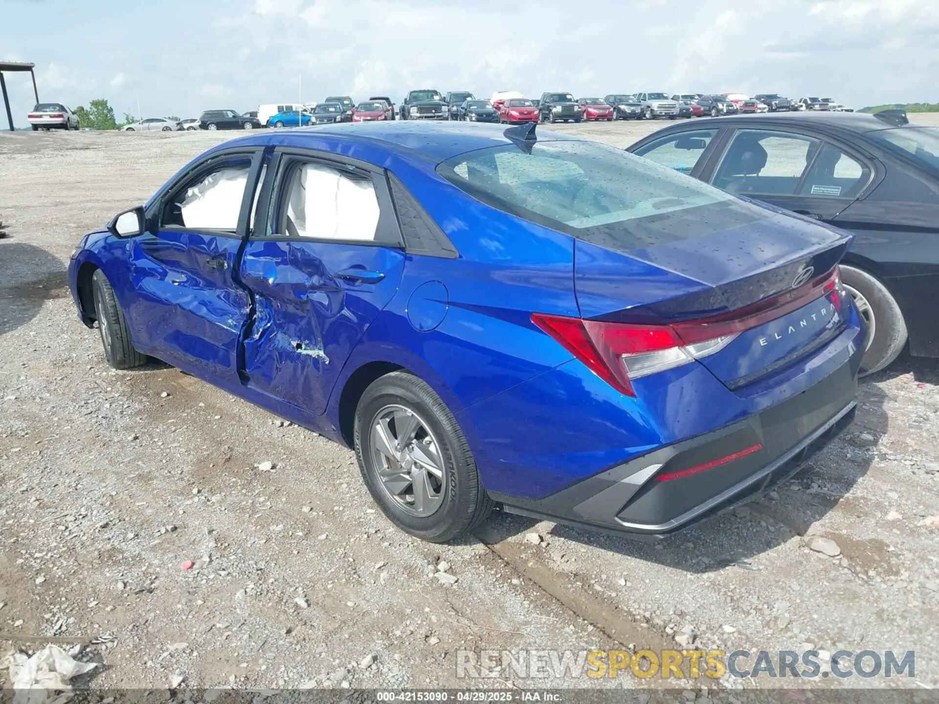3 Photograph of a damaged car KMHLL4DG1SU859513 HYUNDAI ELANTRA 2025