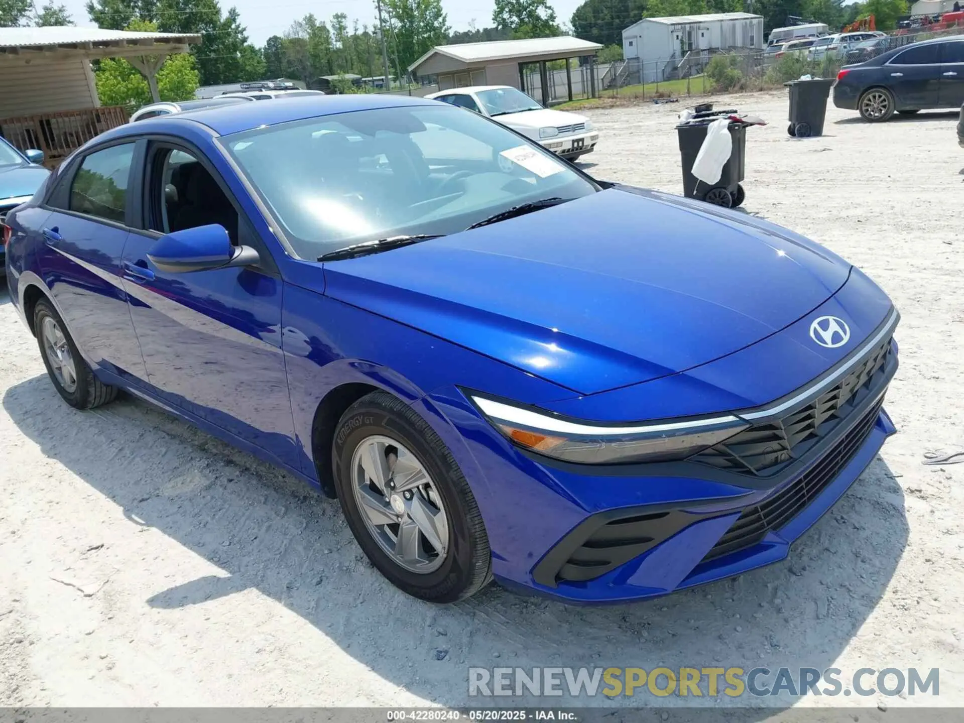 1 Photograph of a damaged car KMHLL4DG1SU896464 HYUNDAI ELANTRA 2025