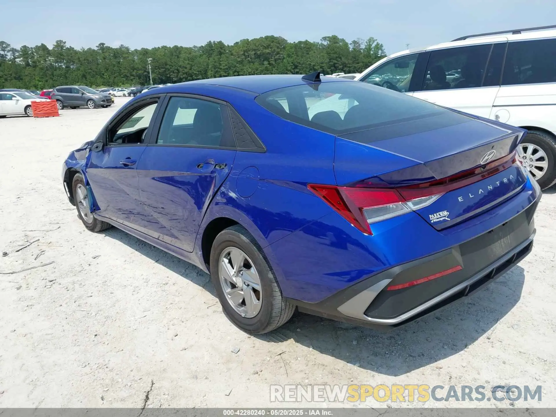 3 Photograph of a damaged car KMHLL4DG1SU896464 HYUNDAI ELANTRA 2025
