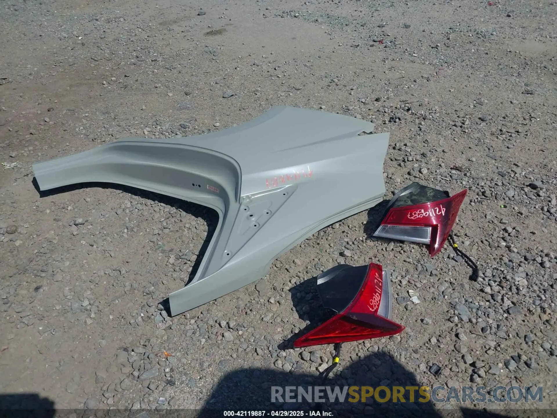 12 Photograph of a damaged car KMHLL4DG2SU860153 HYUNDAI ELANTRA 2025