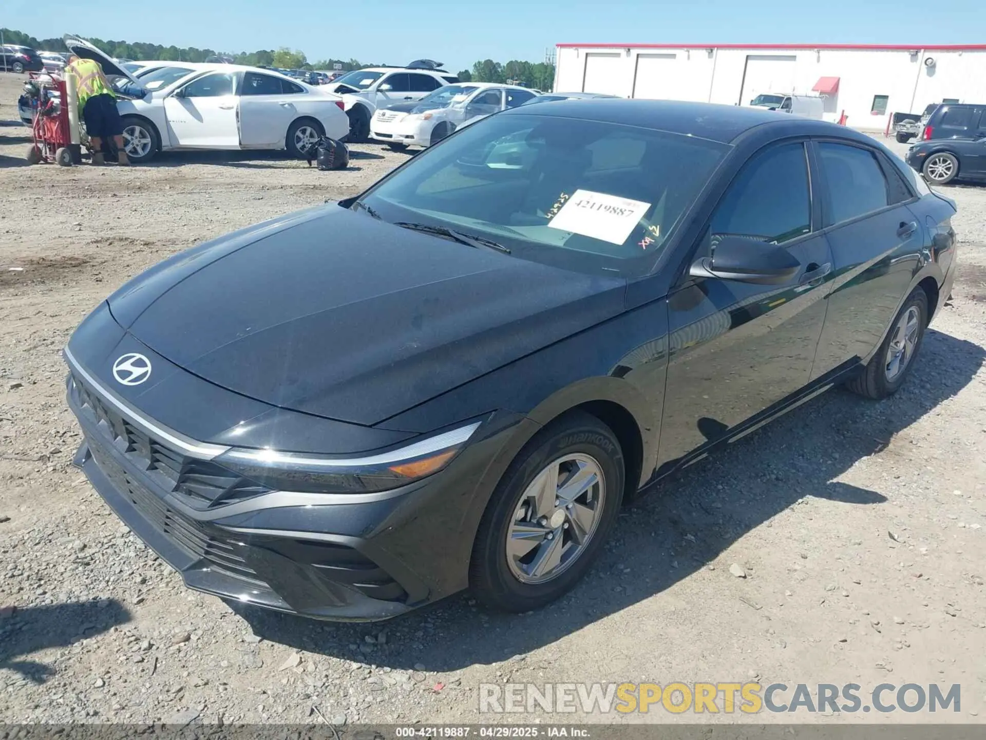 2 Photograph of a damaged car KMHLL4DG2SU860153 HYUNDAI ELANTRA 2025