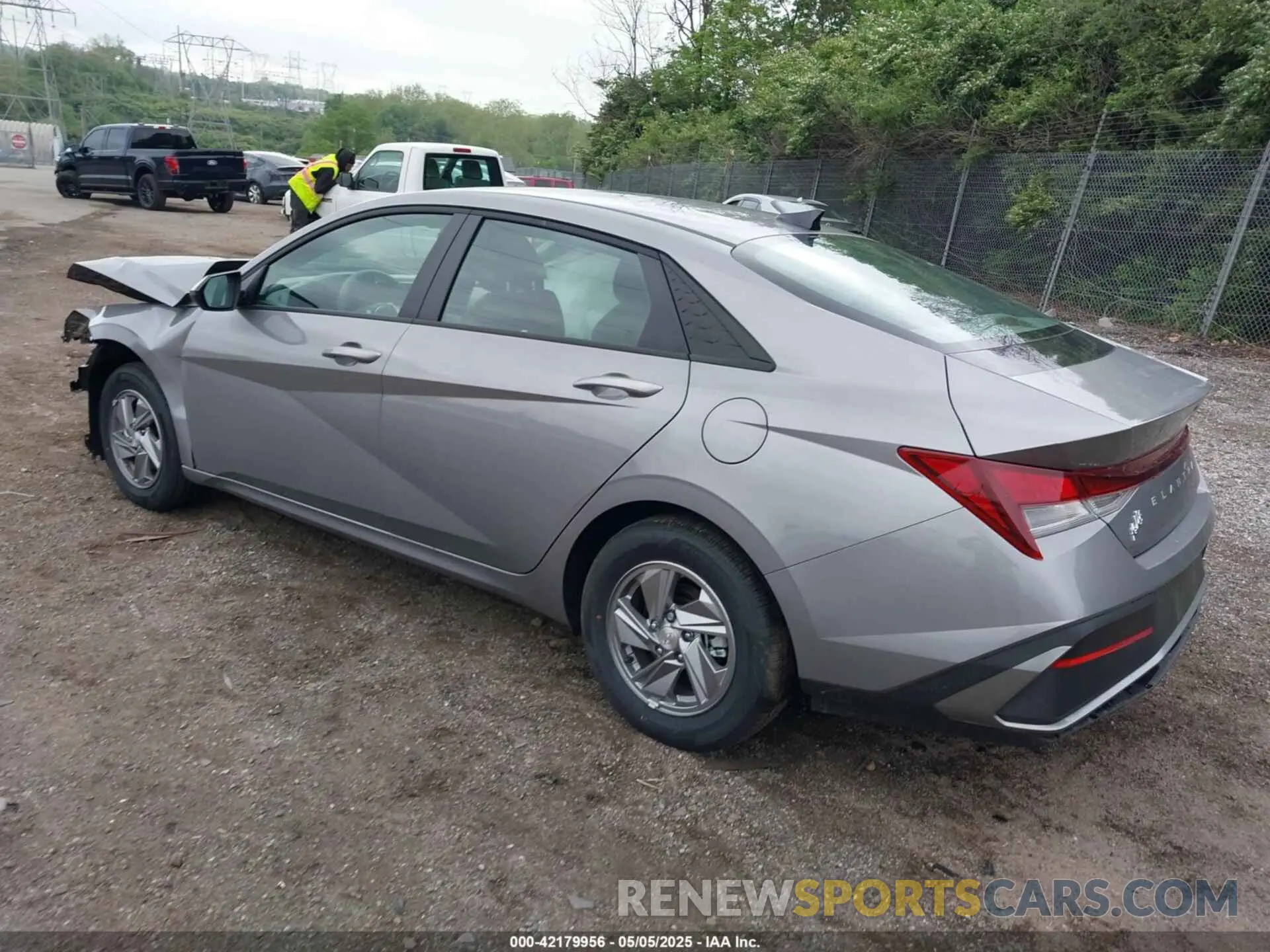 3 Photograph of a damaged car KMHLL4DG2SU938379 HYUNDAI ELANTRA 2025