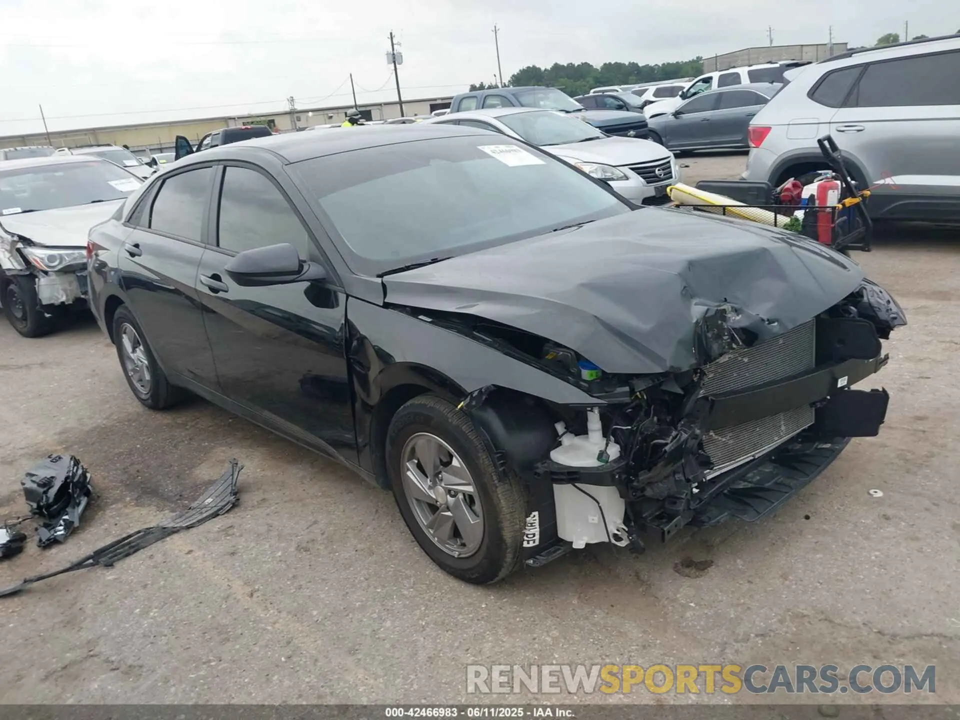 1 Photograph of a damaged car KMHLL4DG2SU971169 HYUNDAI ELANTRA 2025