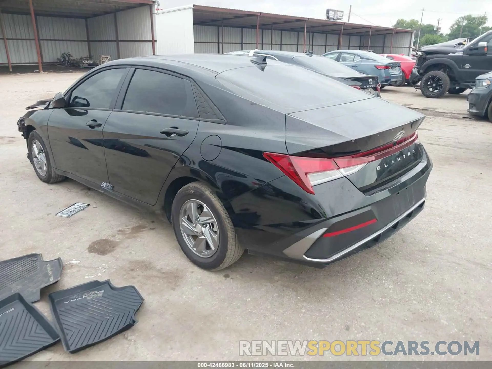 3 Photograph of a damaged car KMHLL4DG2SU971169 HYUNDAI ELANTRA 2025