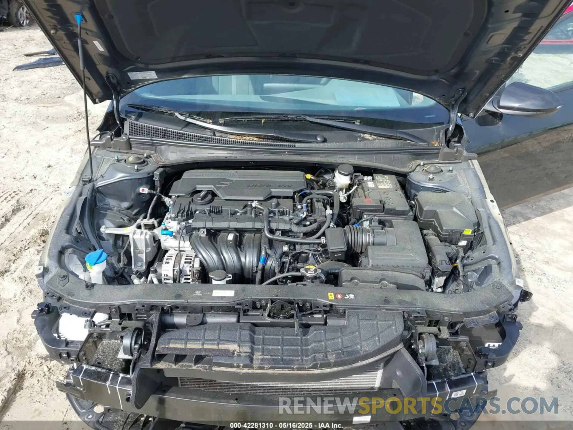 10 Photograph of a damaged car KMHLL4DG3SU887202 HYUNDAI ELANTRA 2025