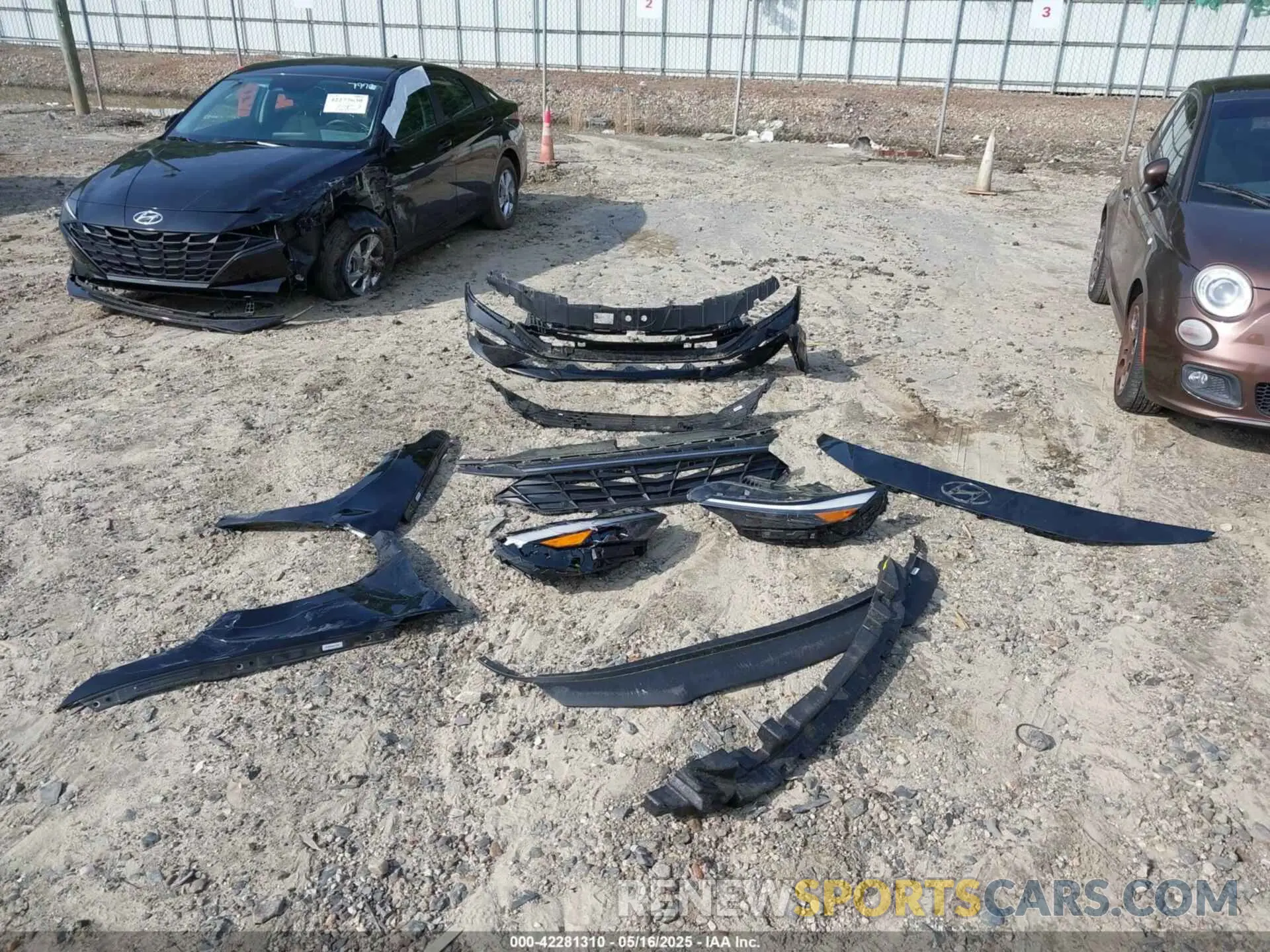 12 Photograph of a damaged car KMHLL4DG3SU887202 HYUNDAI ELANTRA 2025