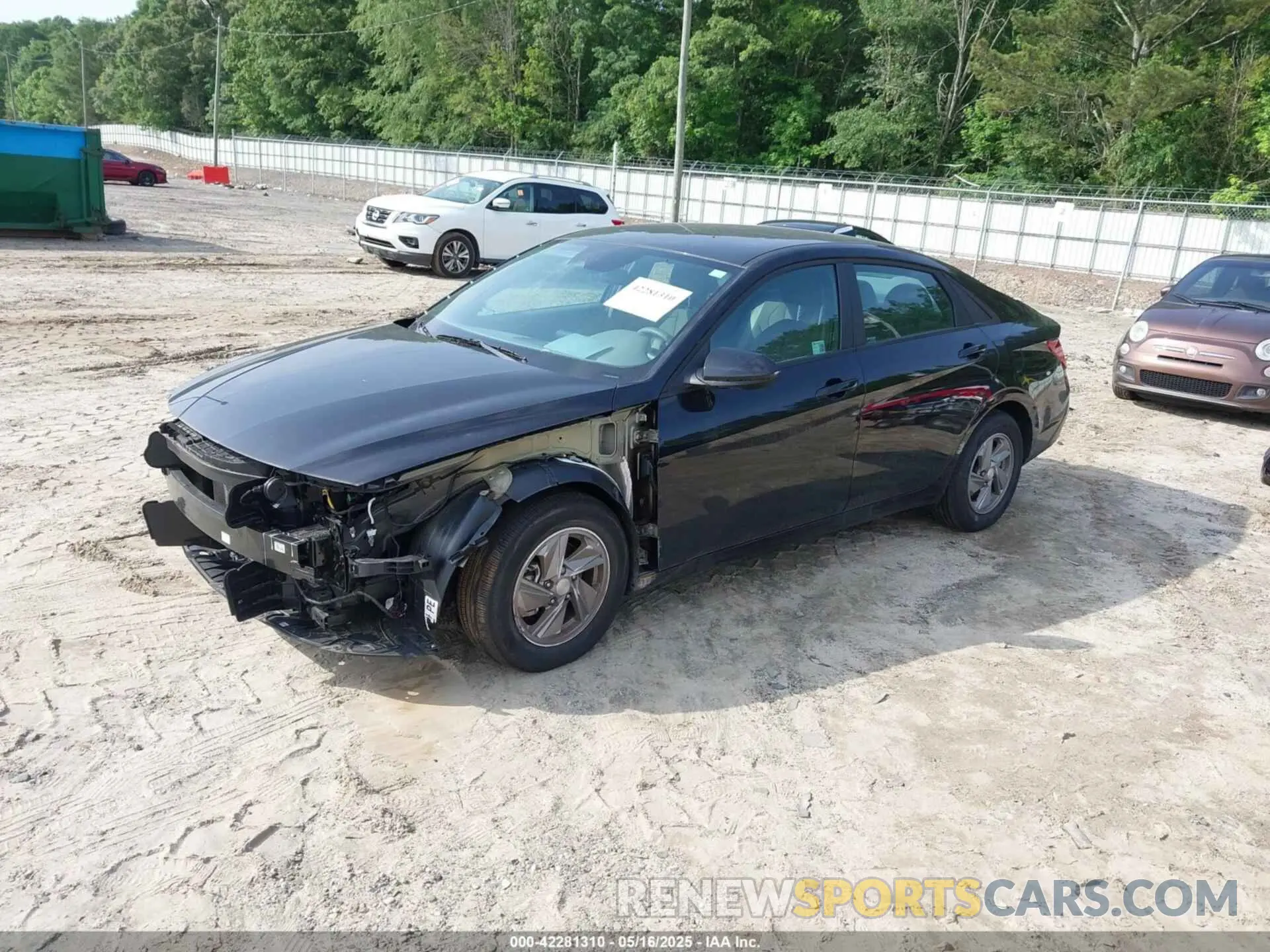 2 Photograph of a damaged car KMHLL4DG3SU887202 HYUNDAI ELANTRA 2025