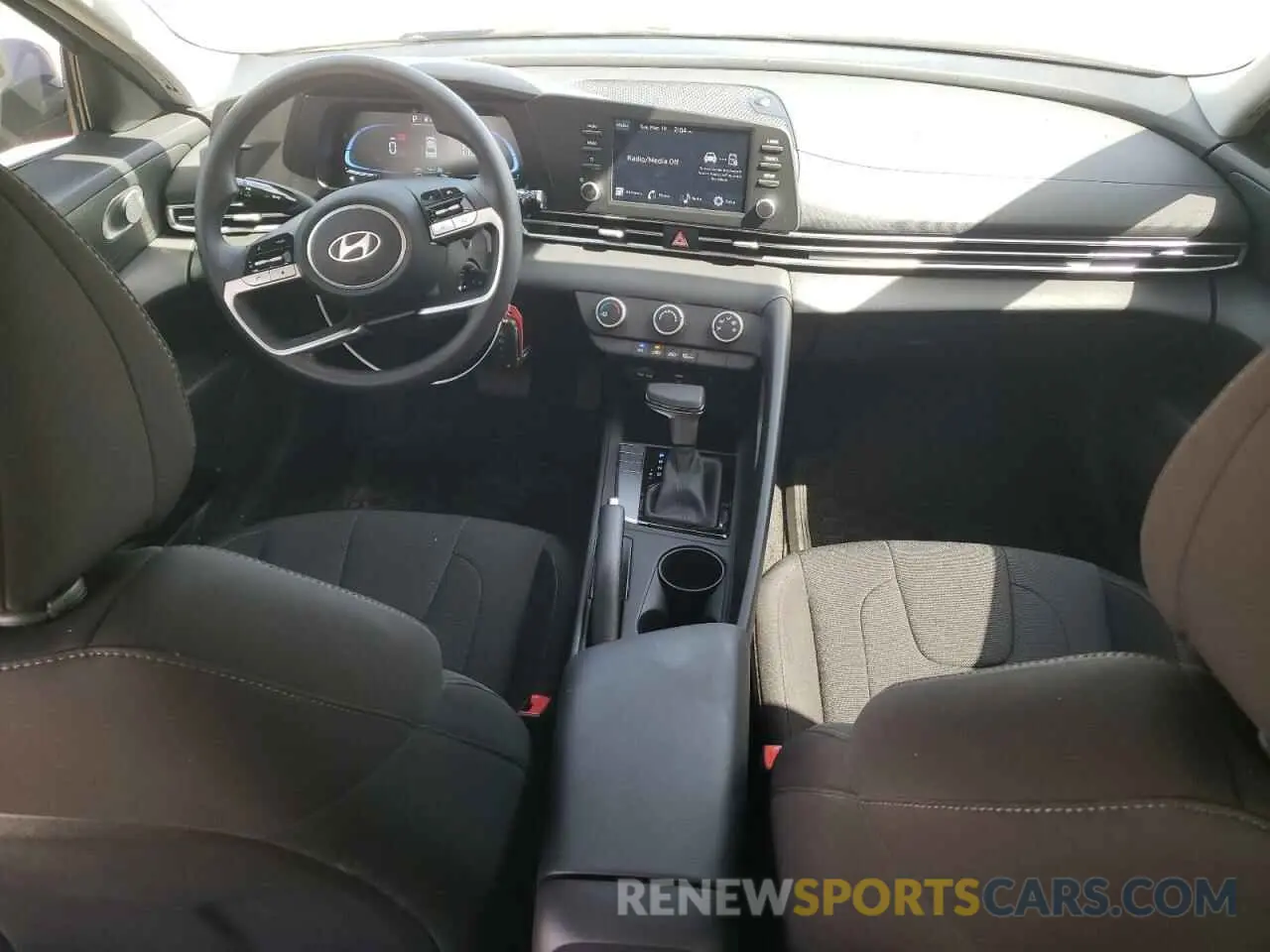 8 Photograph of a damaged car KMHLL4DG3SU917766 HYUNDAI ELANTRA 2025