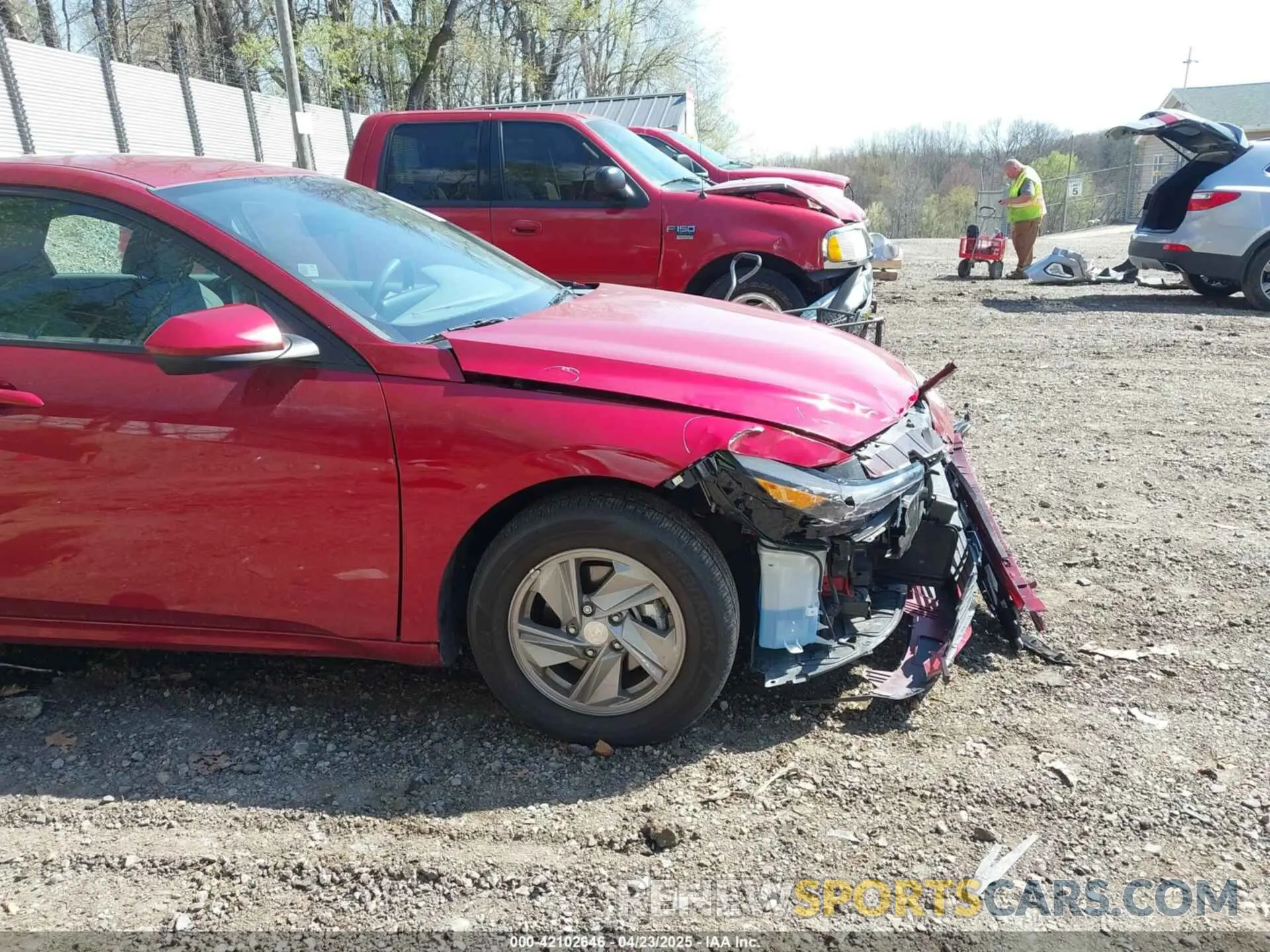 18 Photograph of a damaged car KMHLL4DG4SU856802 HYUNDAI ELANTRA 2025
